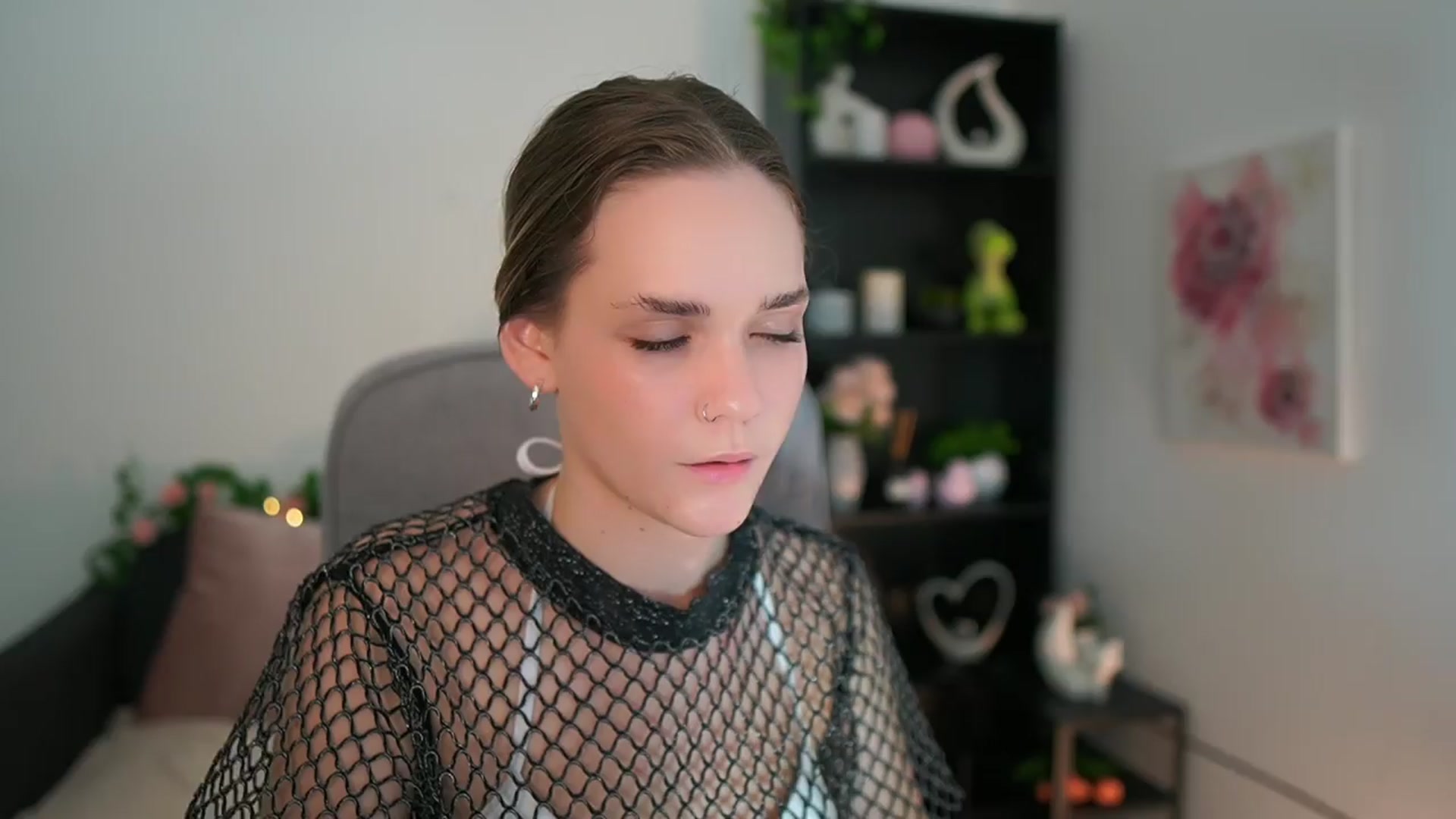 Gallery image thumbnail from Skyla_Novea_'s myfreecams stream on, 03/23/2024, 19:15 image 20 of 20