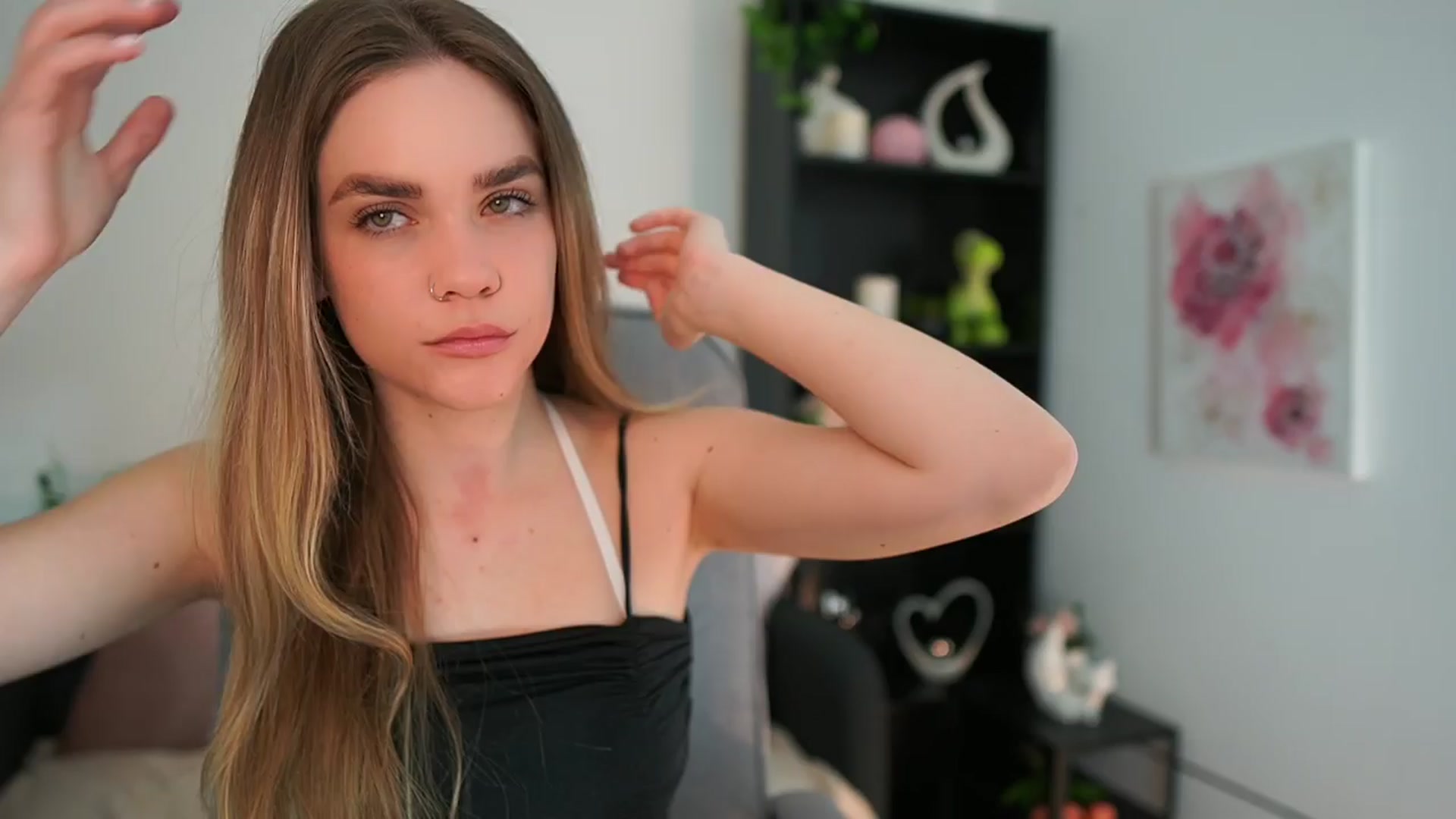 Gallery image thumbnail from Skyla_Novea_'s myfreecams stream on, 03/24/2024, 10:41 image 4 of 20