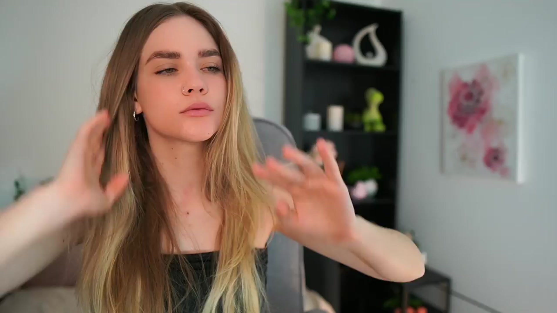 Gallery image thumbnail from Skyla_Novea_'s myfreecams stream on, 03/24/2024, 10:41 image 6 of 20
