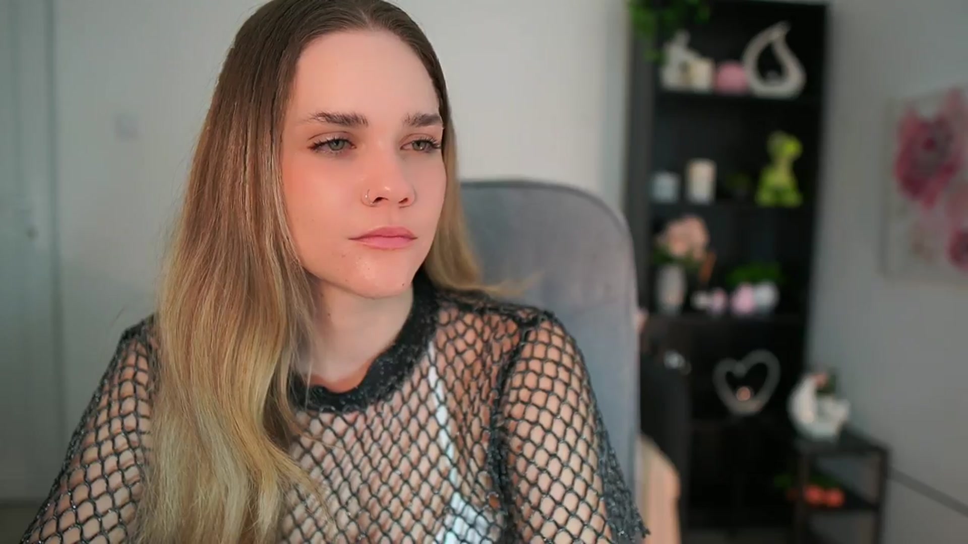 Gallery image thumbnail from Skyla_Novea_'s myfreecams stream on, 03/26/2024, 15:20 image 6 of 20