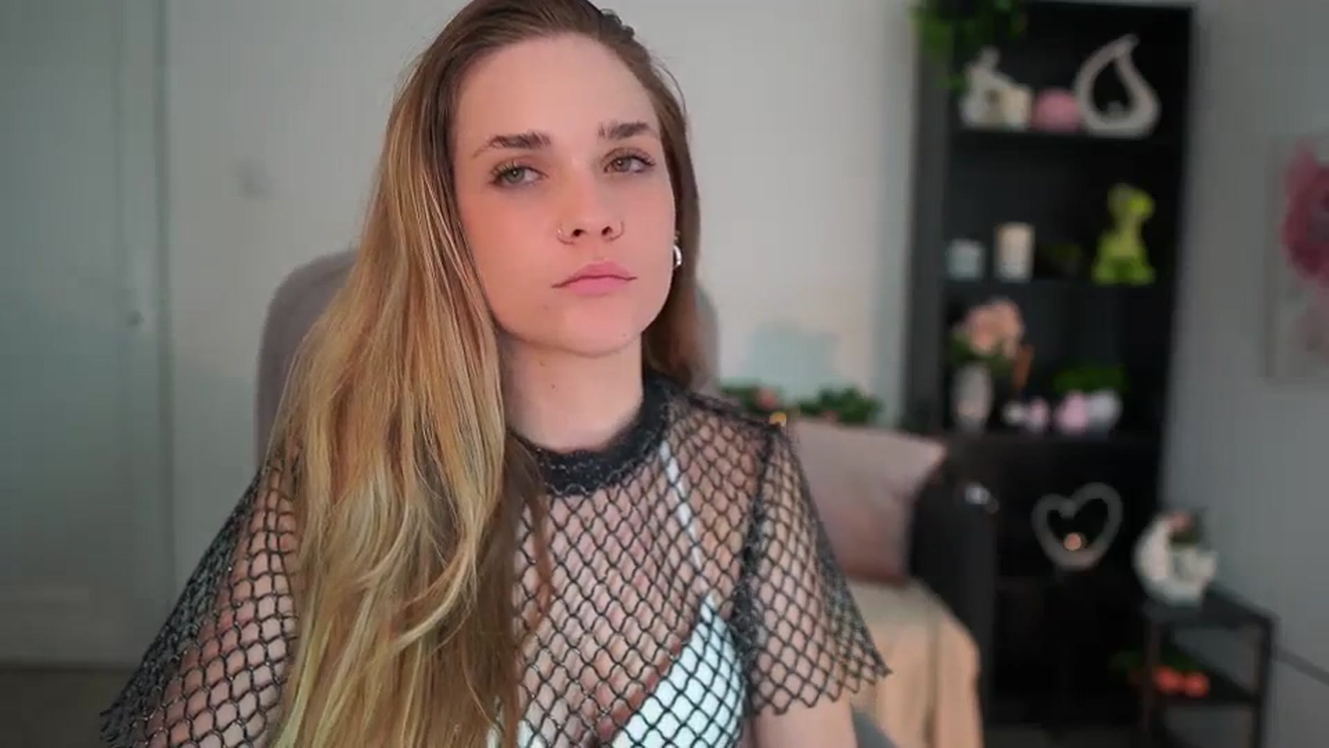 Gallery image thumbnail from Skyla_Novea_'s myfreecams stream on, 03/26/2024, 18:51 image 4 of 20