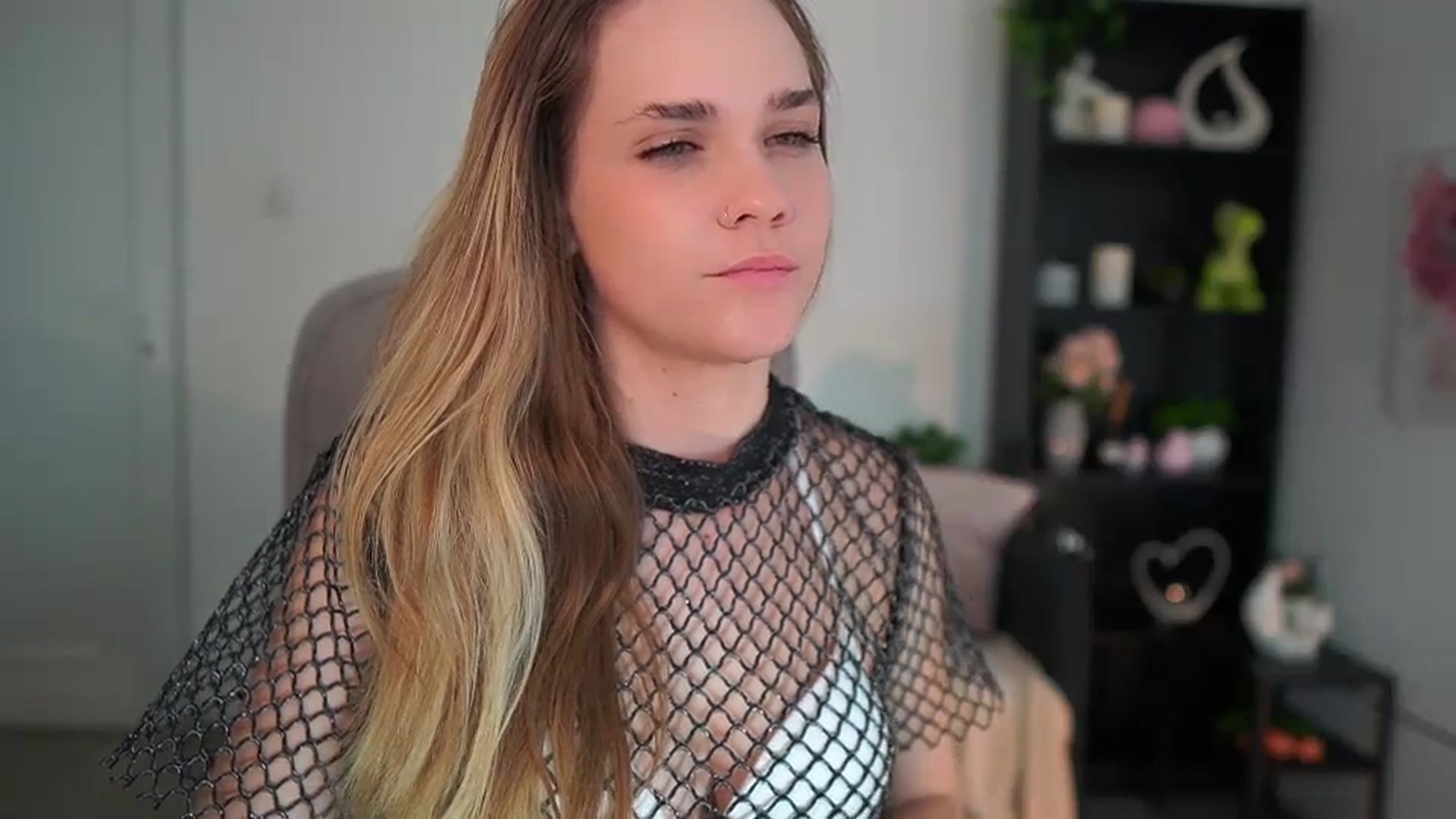 Gallery image thumbnail from Skyla_Novea_'s myfreecams stream on, 03/26/2024, 18:51 image 5 of 20