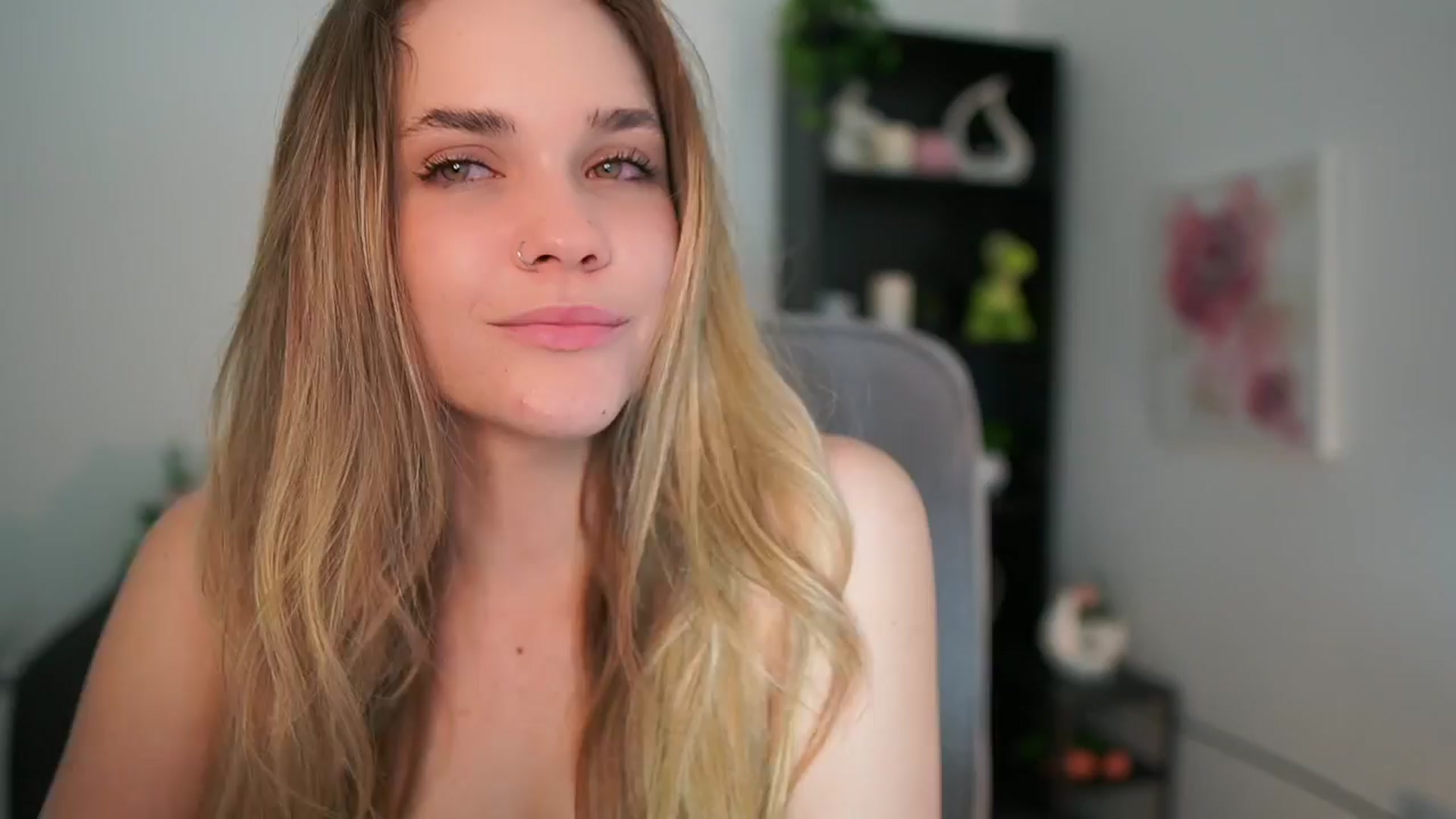 Gallery image thumbnail from Skyla_Novea_'s myfreecams stream on, 04/03/2024, 15:14 image 14 of 20