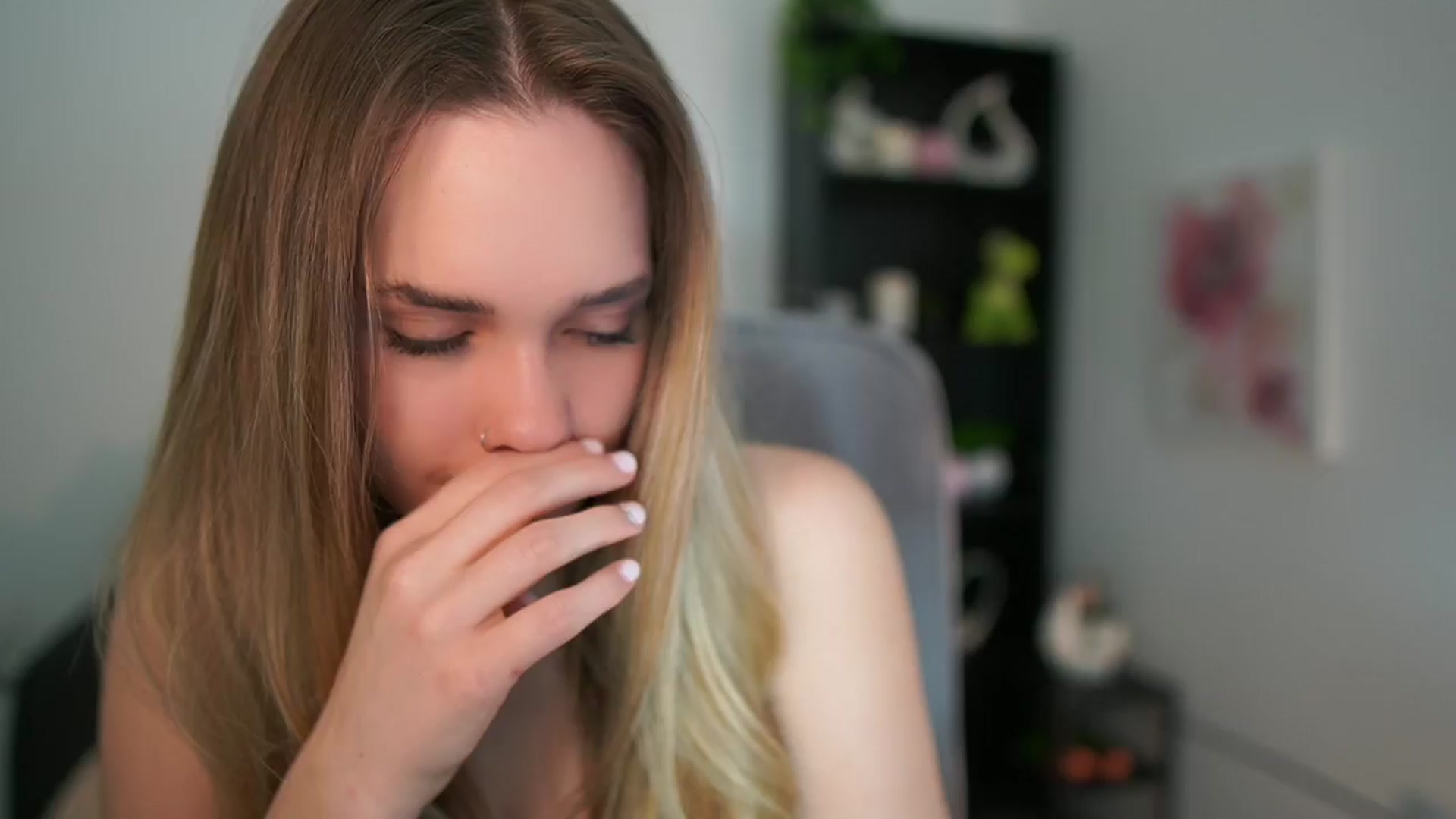 Gallery image thumbnail from Skyla_Novea_'s myfreecams stream on, 04/03/2024, 15:14 image 20 of 20