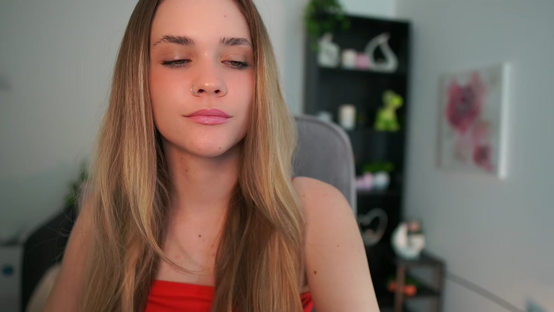 Gallery image thumbnail from Skyla_Novea_'s myfreecams stream on, 04/07/2024, 17:23 image 3 of 20