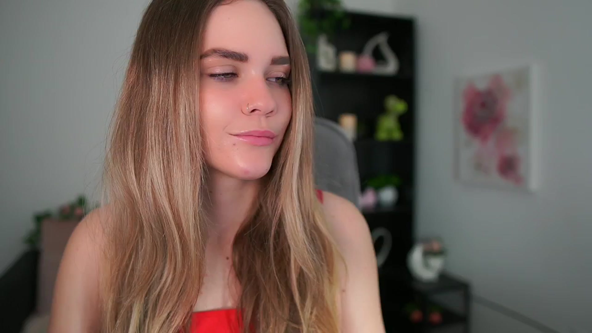 Gallery image thumbnail from Skyla_Novea_'s myfreecams stream on, 05/04/2024, 10:34 image 5 of 20