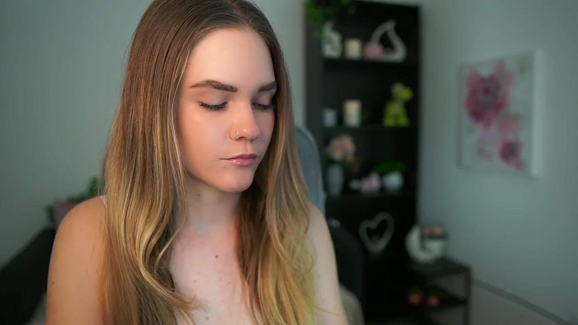 Gallery image thumbnail from Skyla_Novea_'s myfreecams stream on, 05/06/2024, 15:24 image 15 of 20