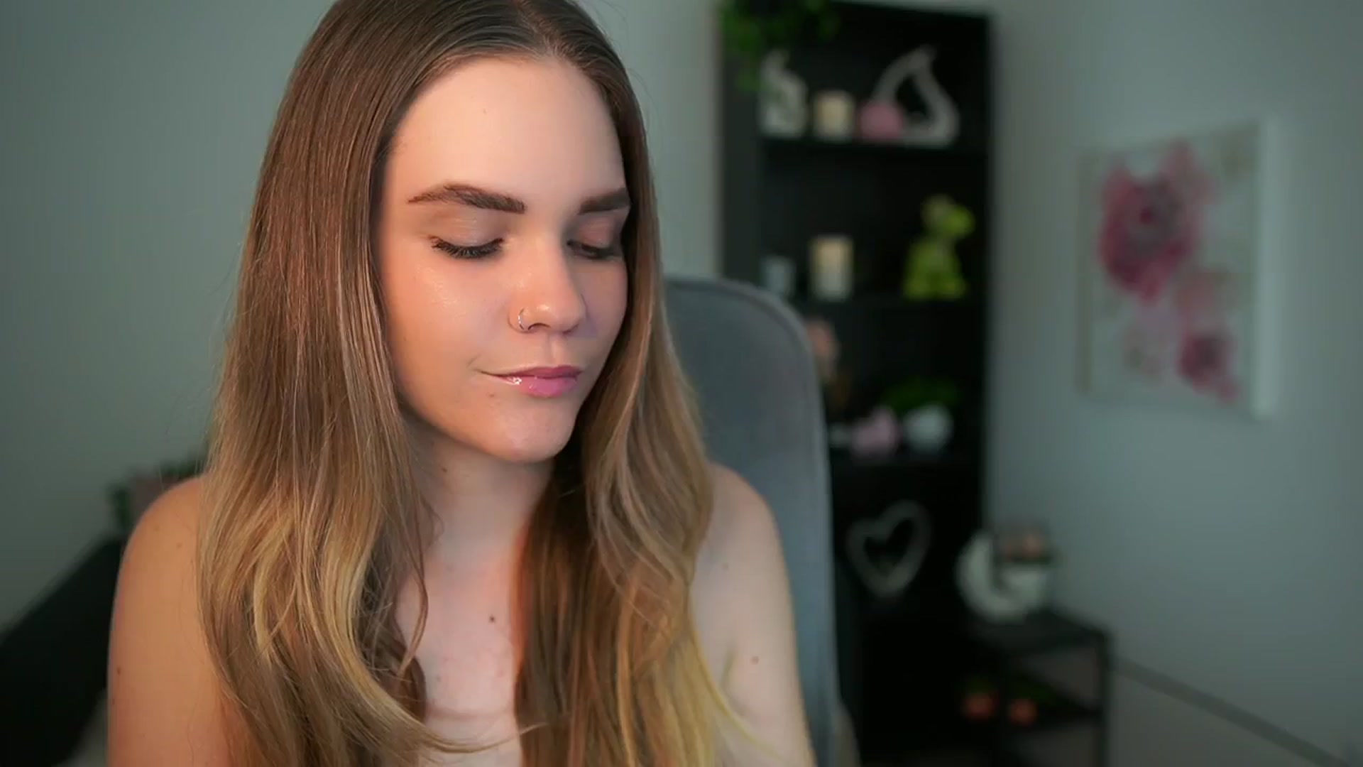 Gallery image thumbnail from Skyla_Novea_'s myfreecams stream on, 05/06/2024, 17:31 image 7 of 20