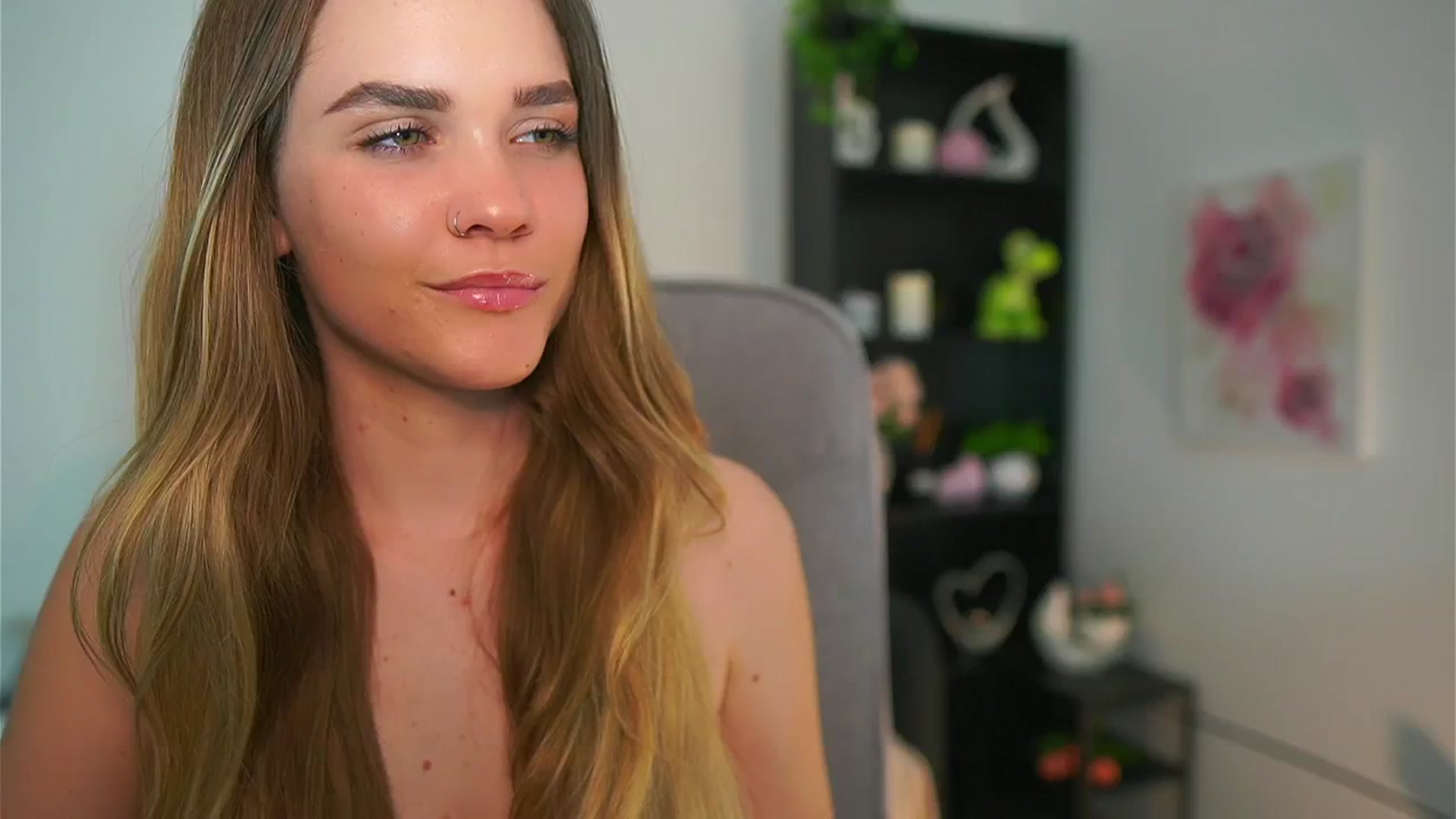 Gallery image thumbnail from Skyla_Novea_'s myfreecams stream on, 05/10/2024, 20:48 image 17 of 20