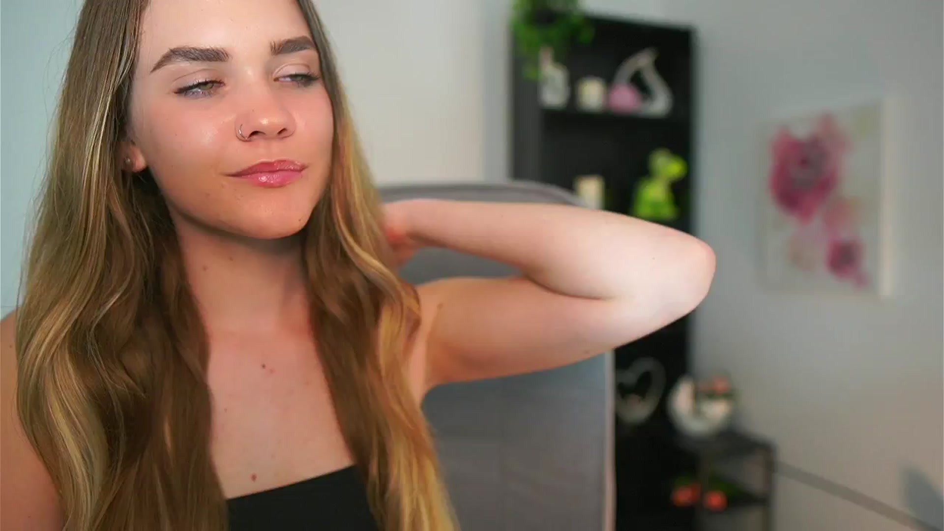 Gallery image thumbnail from Skyla_Novea_'s myfreecams stream on, 05/10/2024, 20:48 image 11 of 20