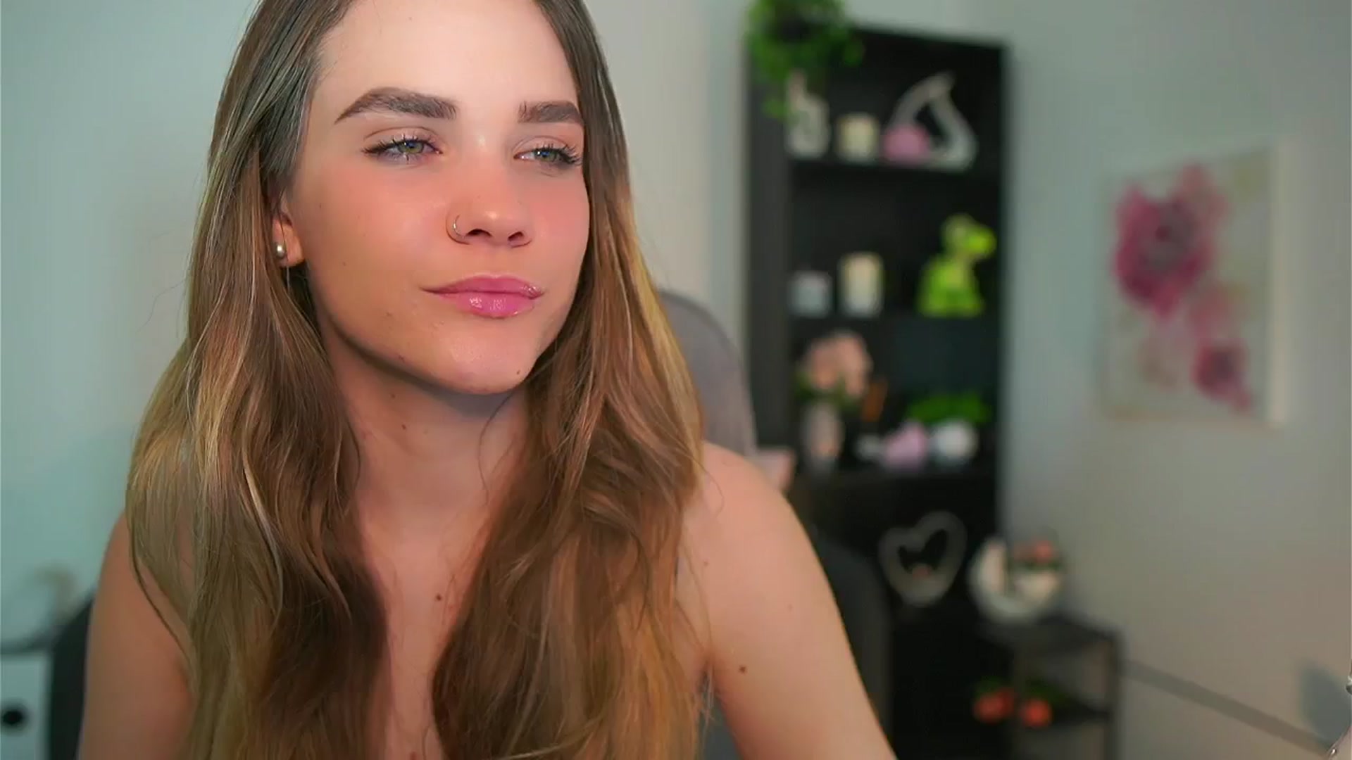 Gallery image thumbnail from Skyla_Novea_'s myfreecams stream on, 05/11/2024, 09:45 image 17 of 20