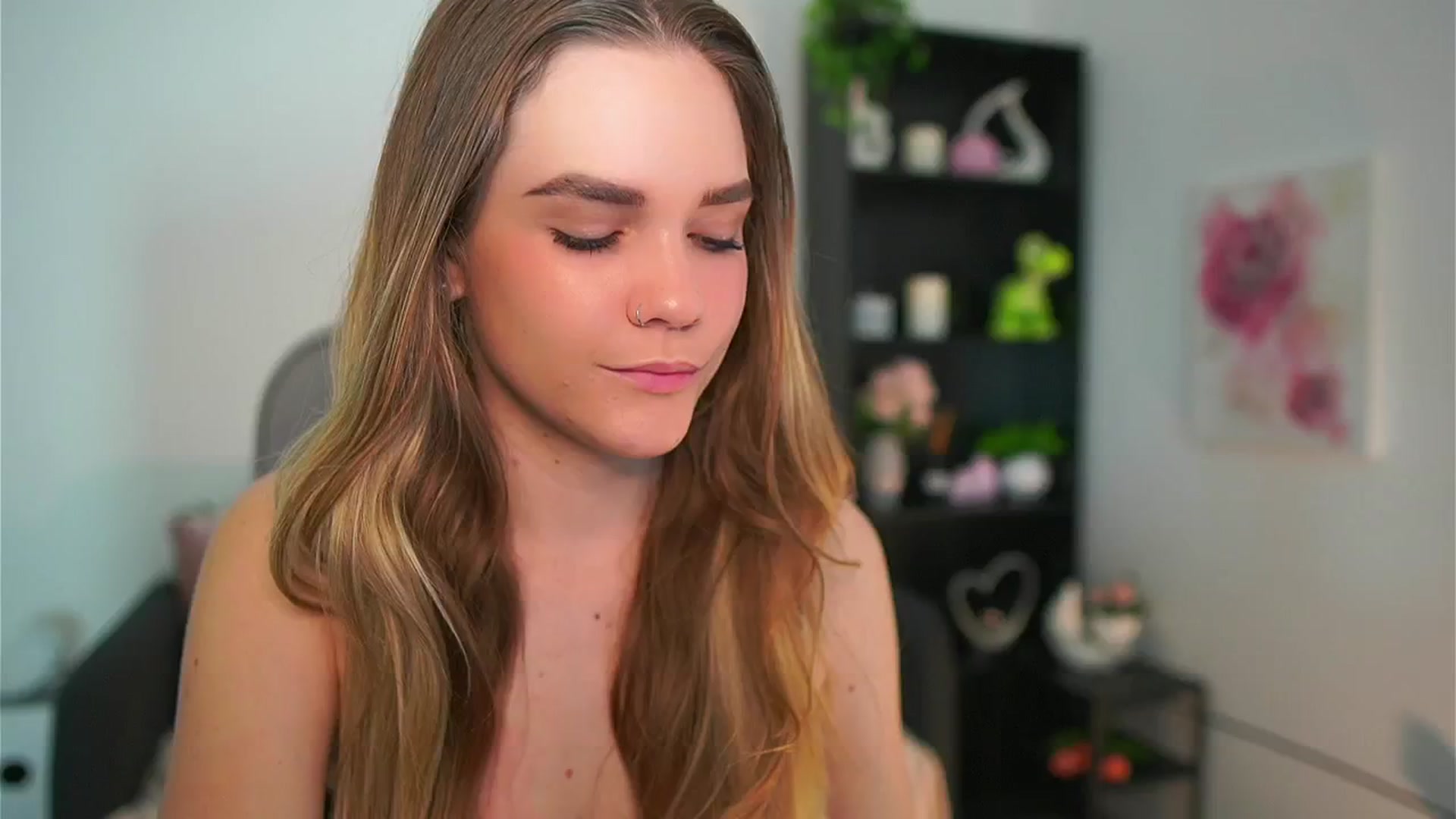 Gallery image thumbnail from Skyla_Novea_'s myfreecams stream on, 05/11/2024, 09:45 image 16 of 20