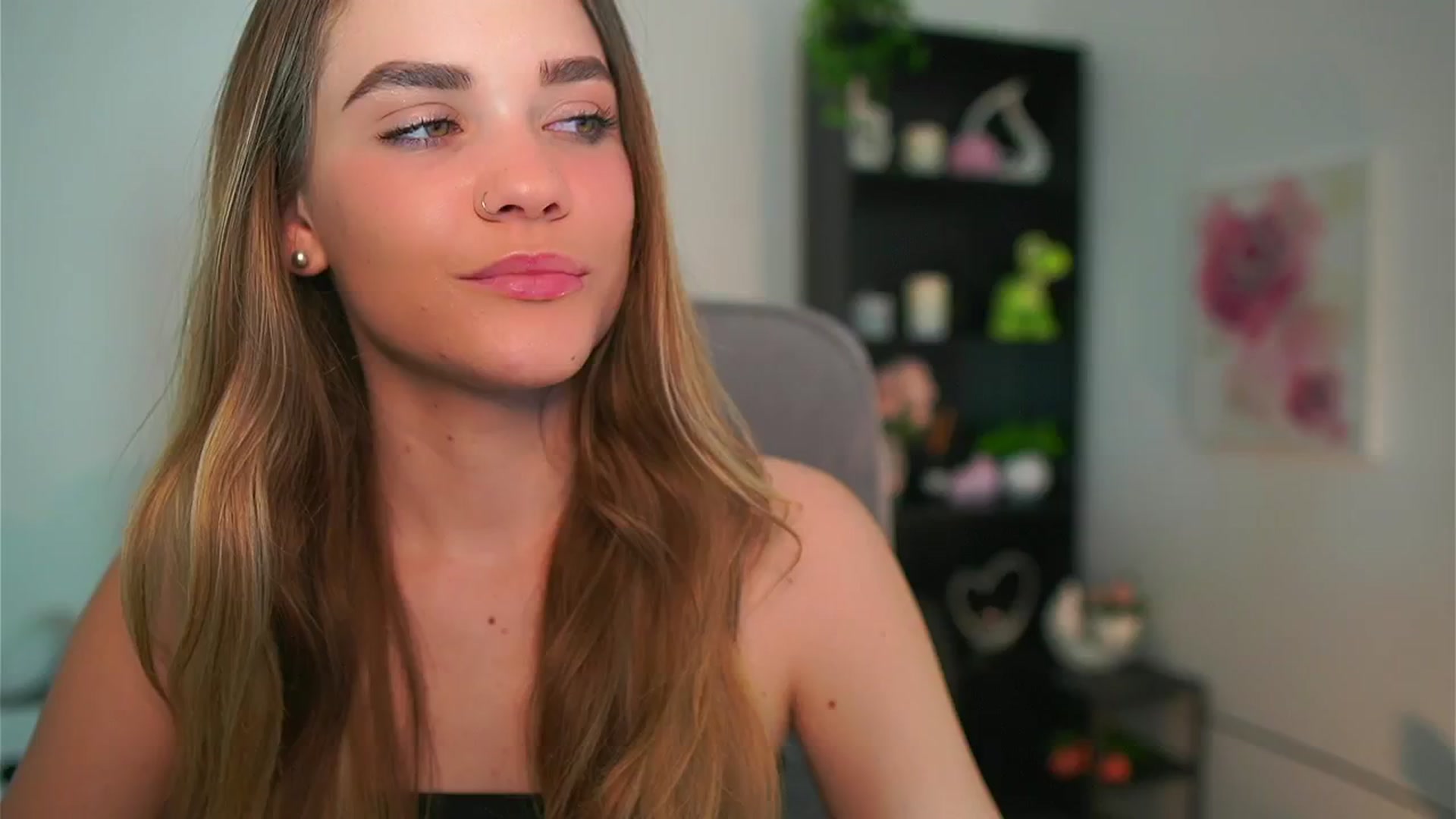 Gallery image thumbnail from Skyla_Novea_'s myfreecams stream on, 05/11/2024, 09:45 image 11 of 20