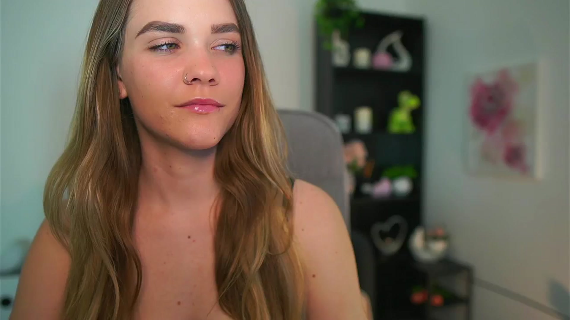 Gallery image thumbnail from Skyla_Novea_'s myfreecams stream on, 05/11/2024, 11:56 image 18 of 20