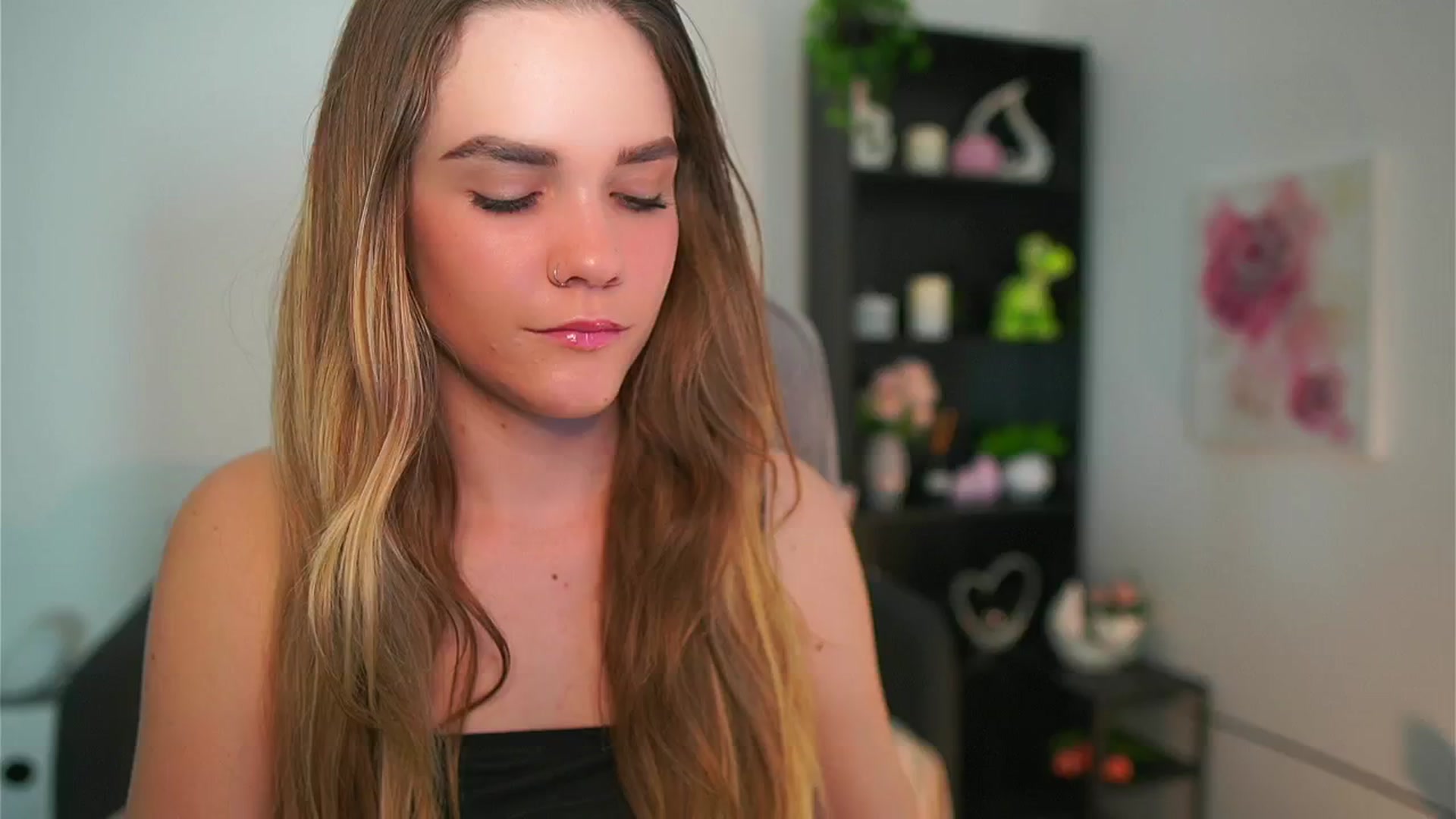Gallery image thumbnail from Skyla_Novea_'s myfreecams stream on, 05/11/2024, 12:58 image 10 of 20
