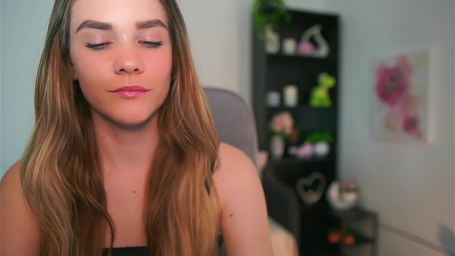 Gallery image thumbnail from Skyla_Novea_'s myfreecams stream on, 05/11/2024, 12:58 image 7 of 20