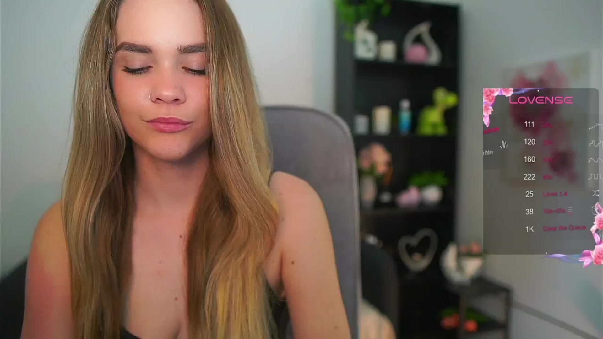 Gallery image thumbnail from Skyla_Novea_'s myfreecams stream on, 05/14/2024, 20:58 image 18 of 20