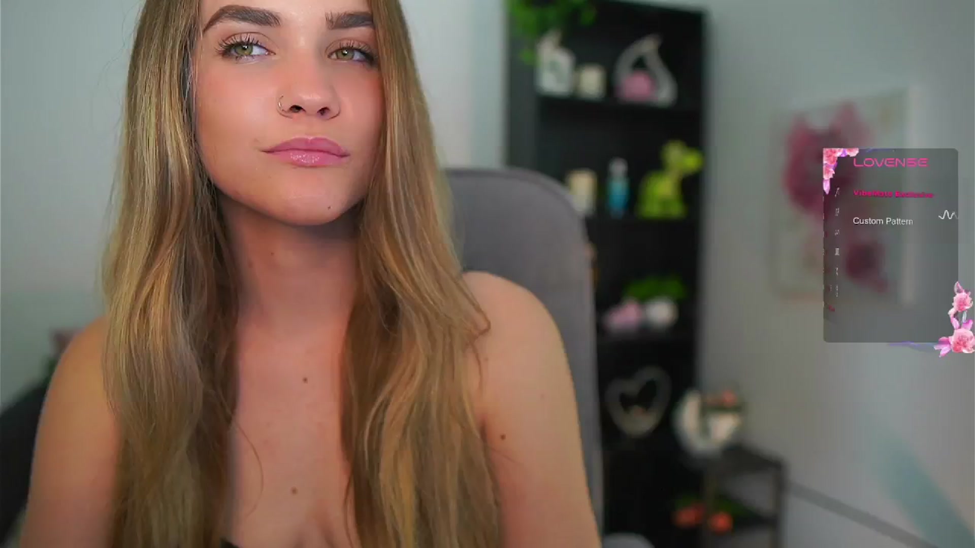 Gallery image thumbnail from Skyla_Novea_'s myfreecams stream on, 05/14/2024, 20:58 image 6 of 20