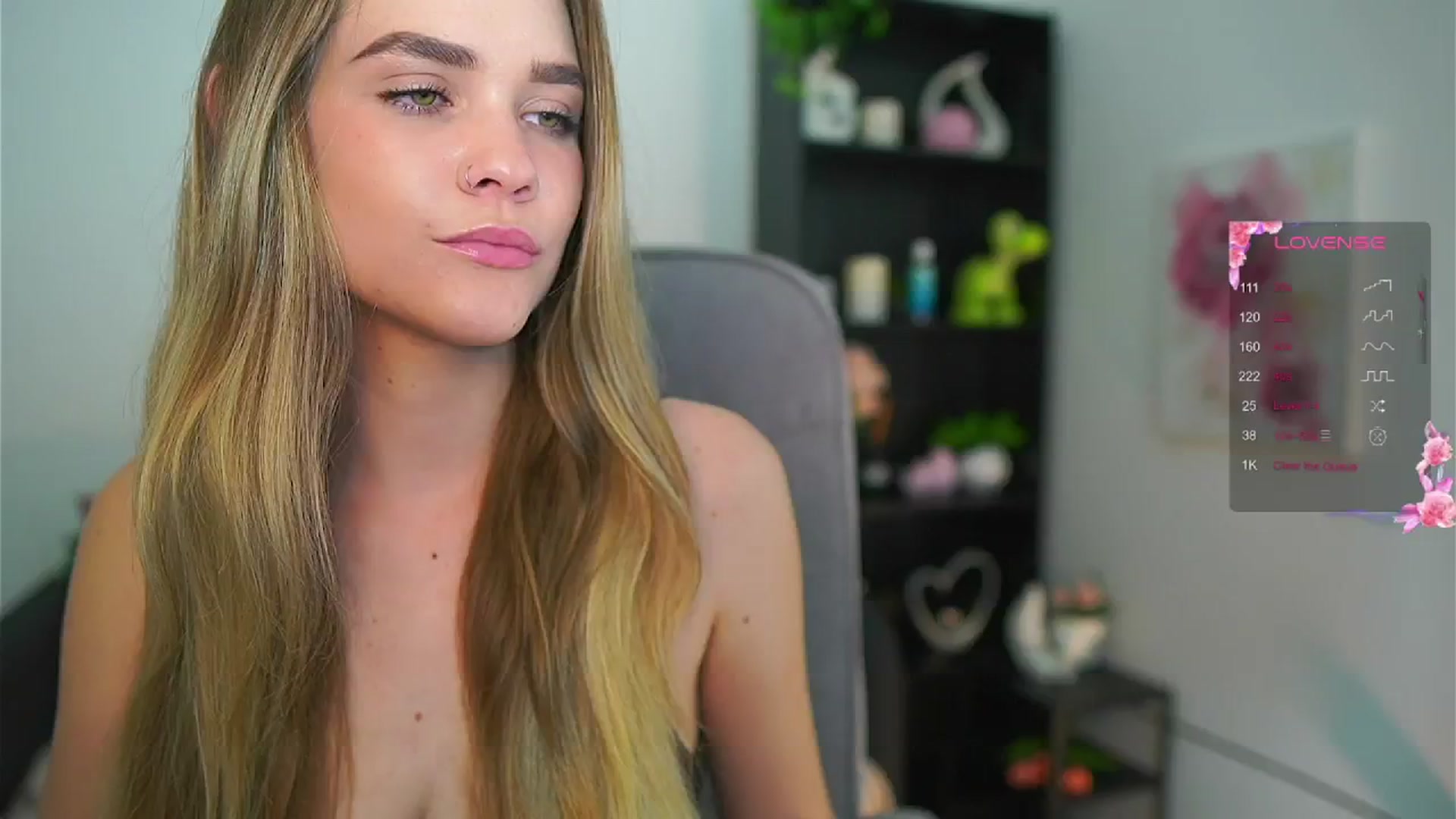 Gallery image thumbnail from Skyla_Novea_'s myfreecams stream on, 05/14/2024, 20:58 image 2 of 20