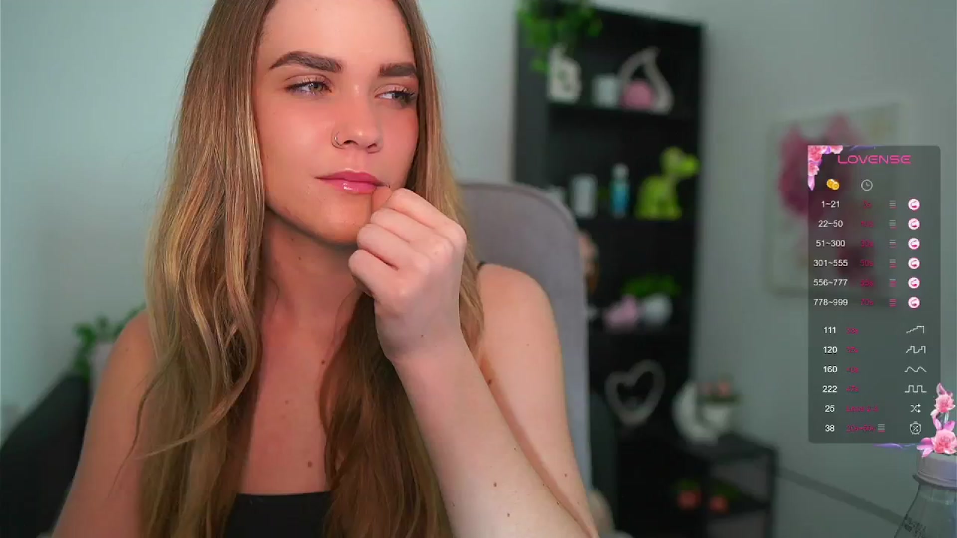 Gallery image thumbnail from Skyla_Novea_'s myfreecams stream on, 05/16/2024, 10:49 image 19 of 20