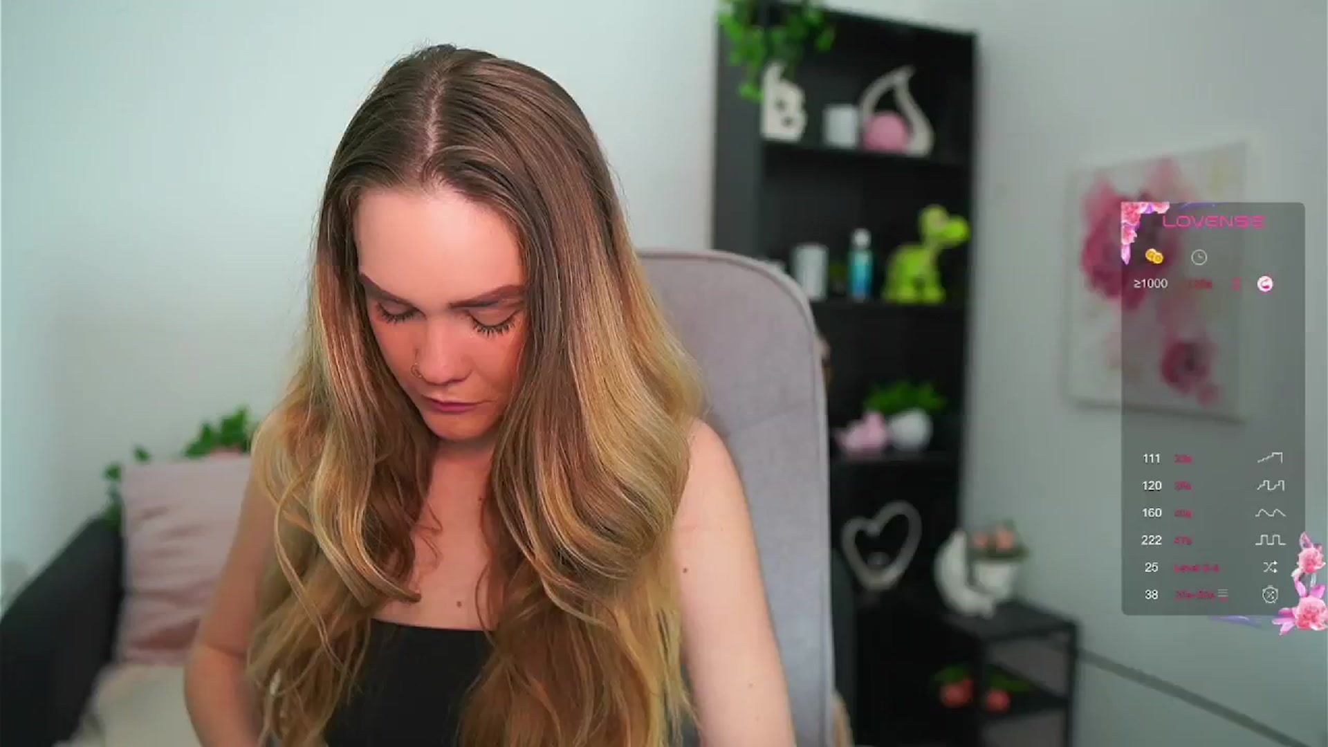 Gallery image thumbnail from Skyla_Novea_'s myfreecams stream on, 05/16/2024, 10:49 image 11 of 20
