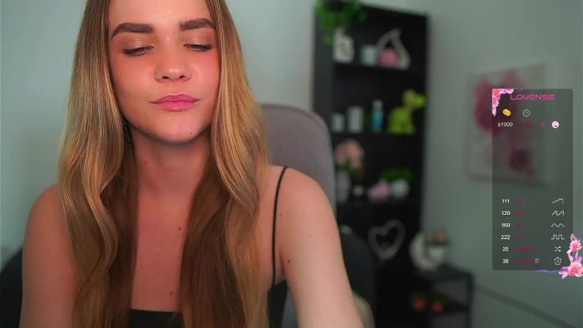 Gallery image thumbnail from Skyla_Novea_'s myfreecams stream on, 05/16/2024, 12:42 image 12 of 20