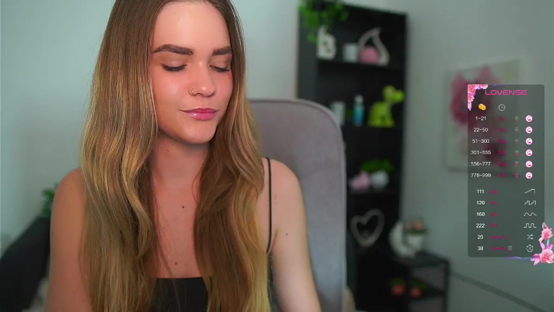 Gallery image thumbnail from Skyla_Novea_'s myfreecams stream on, 05/16/2024, 12:42 image 14 of 20