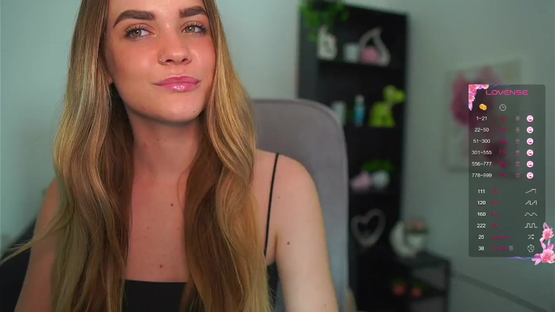 Gallery image thumbnail from Skyla_Novea_'s myfreecams stream on, 05/16/2024, 12:42 image 13 of 20