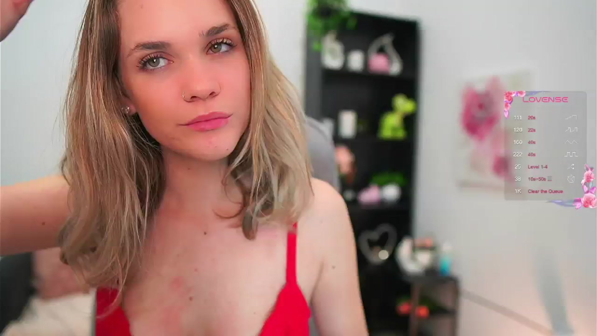 Gallery image thumbnail from Skyla_Novea_'s myfreecams stream on, 05/20/2024, 12:30 image 10 of 20