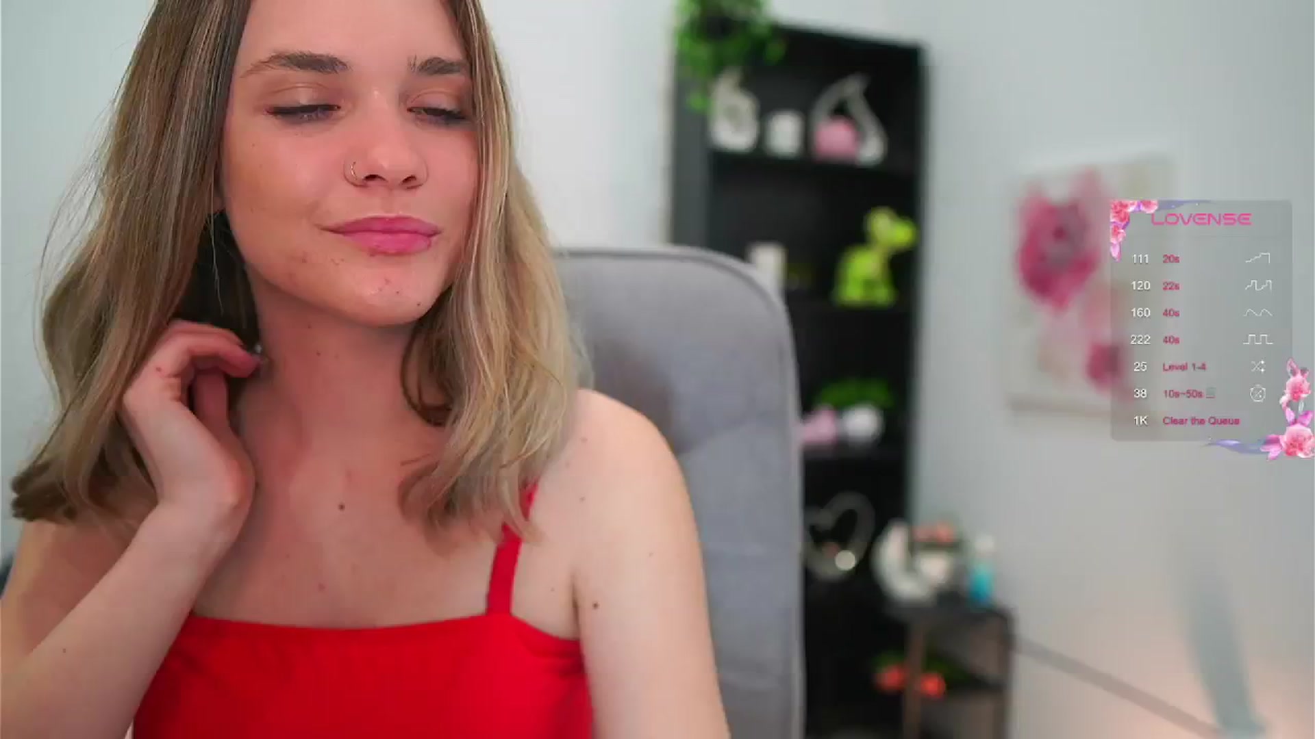 Gallery image thumbnail from Skyla_Novea_'s myfreecams stream on, 05/20/2024, 12:30 image 14 of 20