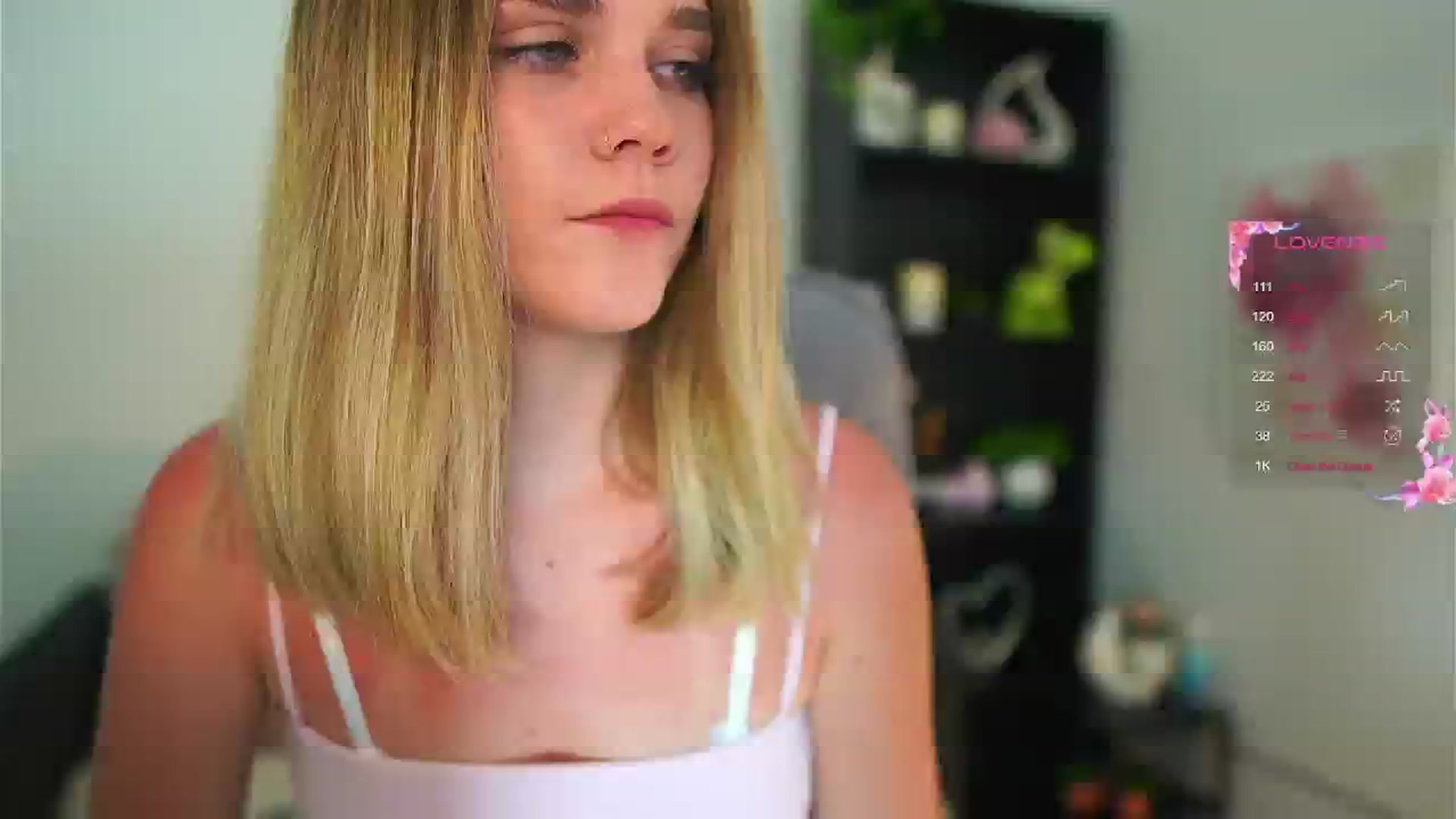 Gallery image thumbnail from Skyla_Novea_'s myfreecams stream on, 05/25/2024, 18:38 image 12 of 20