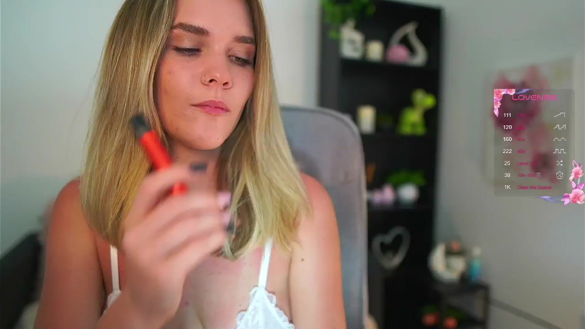 Gallery image thumbnail from Skyla_Novea_'s myfreecams stream on, 05/25/2024, 20:06 image 19 of 20