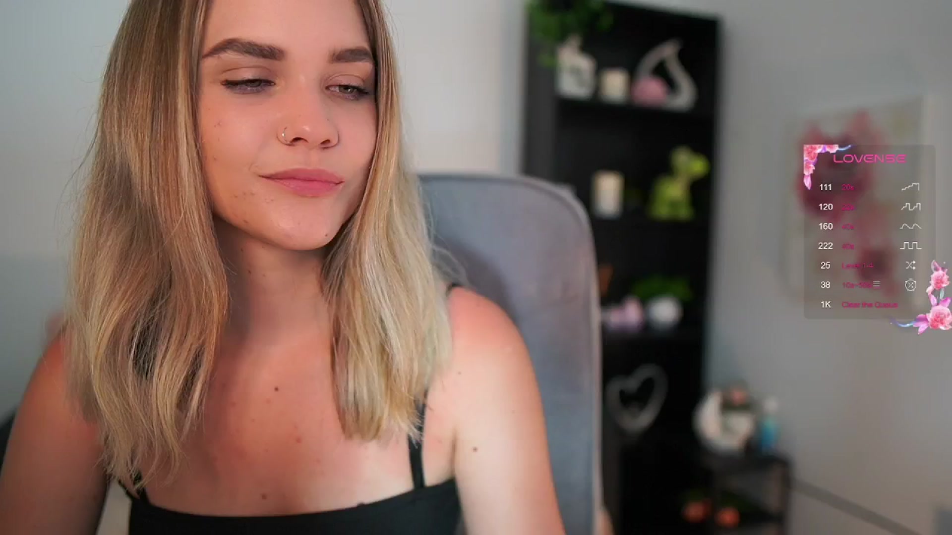 Gallery image thumbnail from Skyla_Novea_'s myfreecams stream on, 05/26/2024, 14:00 image 2 of 20