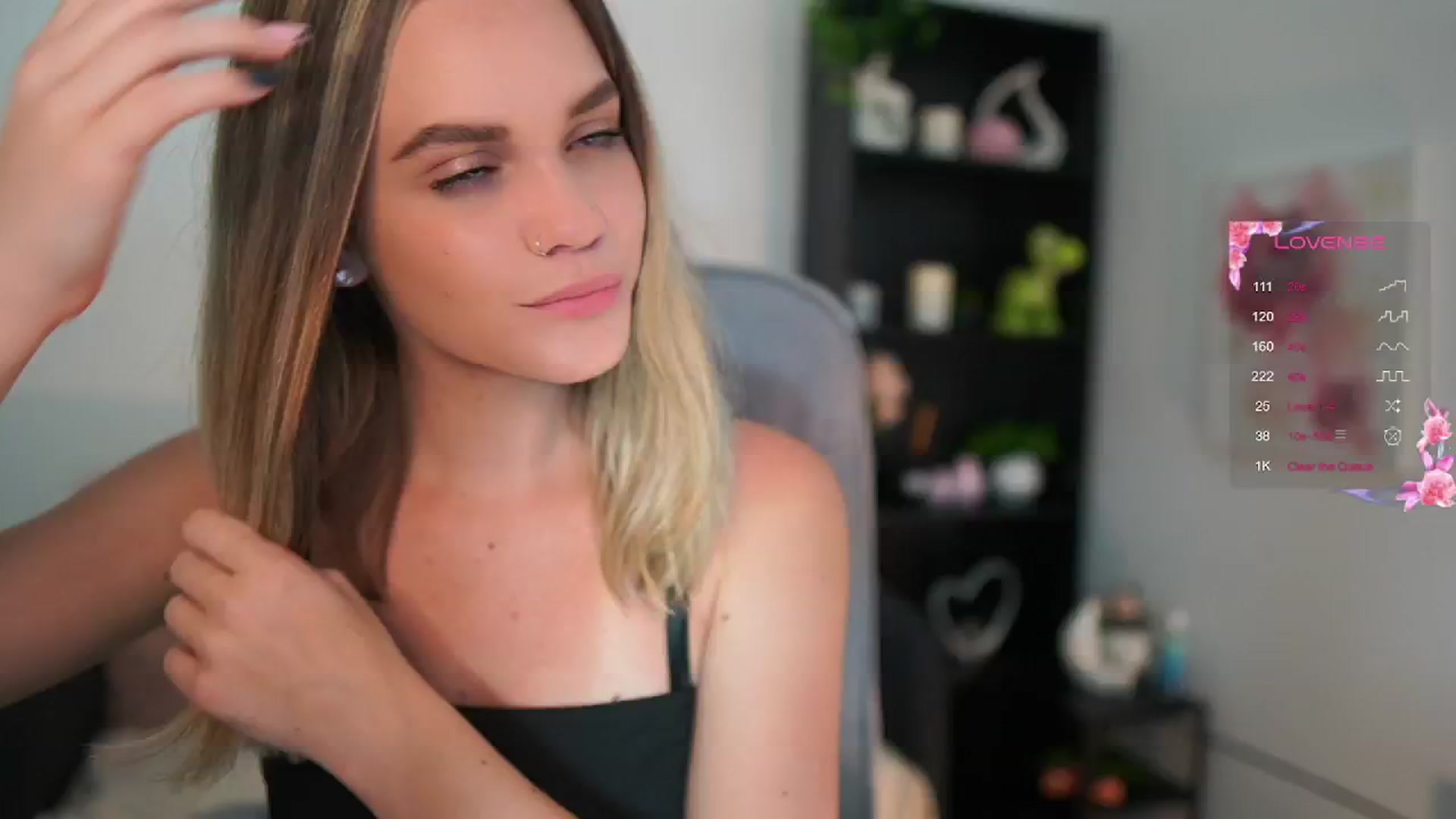 Gallery image thumbnail from Skyla_Novea_'s myfreecams stream on, 05/26/2024, 14:00 image 19 of 20