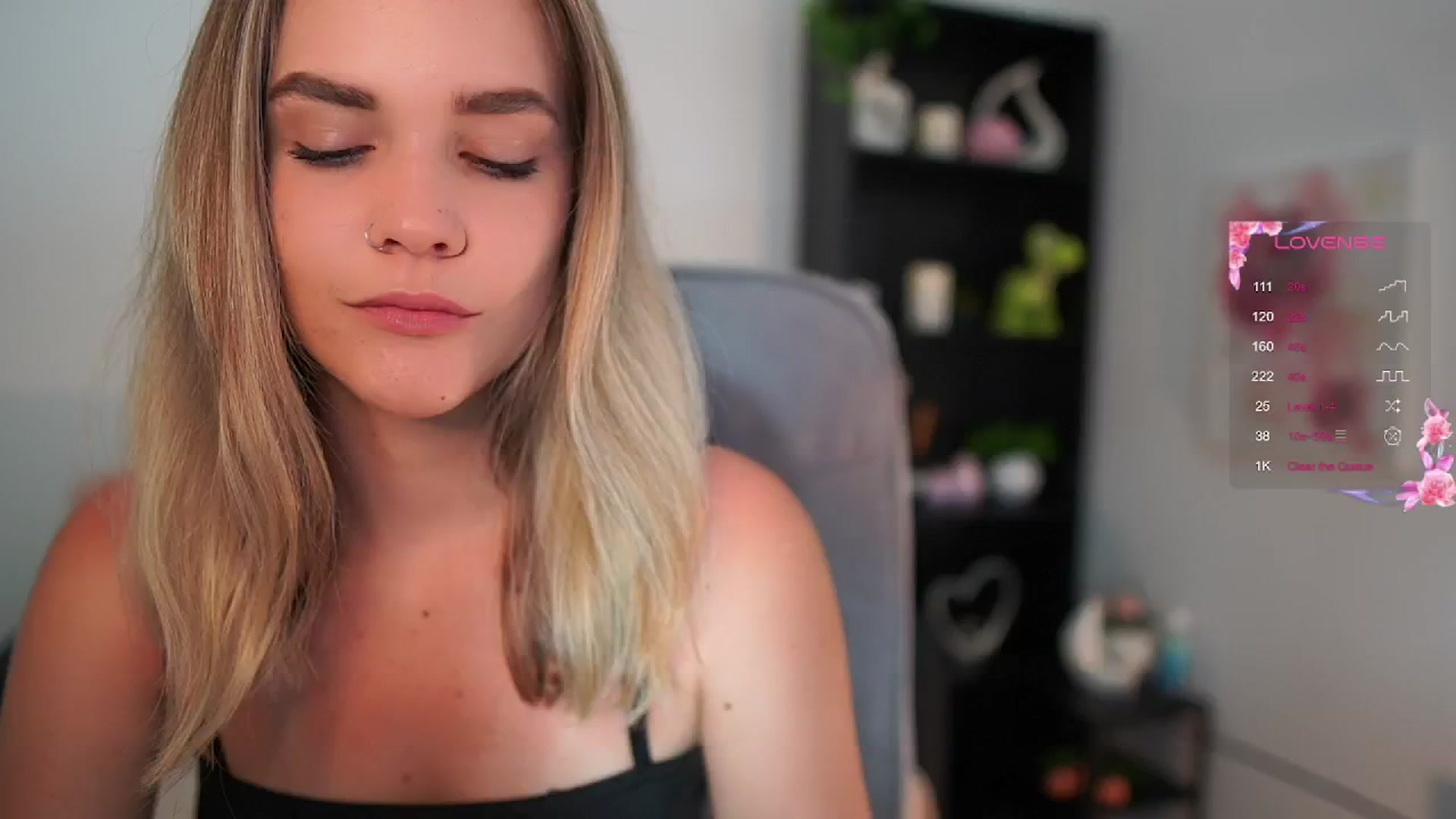 Gallery image thumbnail from Skyla_Novea_'s myfreecams stream on, 05/26/2024, 14:00 image 1 of 20