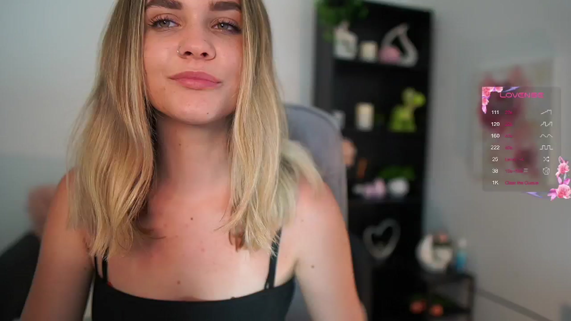 Gallery image thumbnail from Skyla_Novea_'s myfreecams stream on, 05/26/2024, 14:00 image 13 of 20