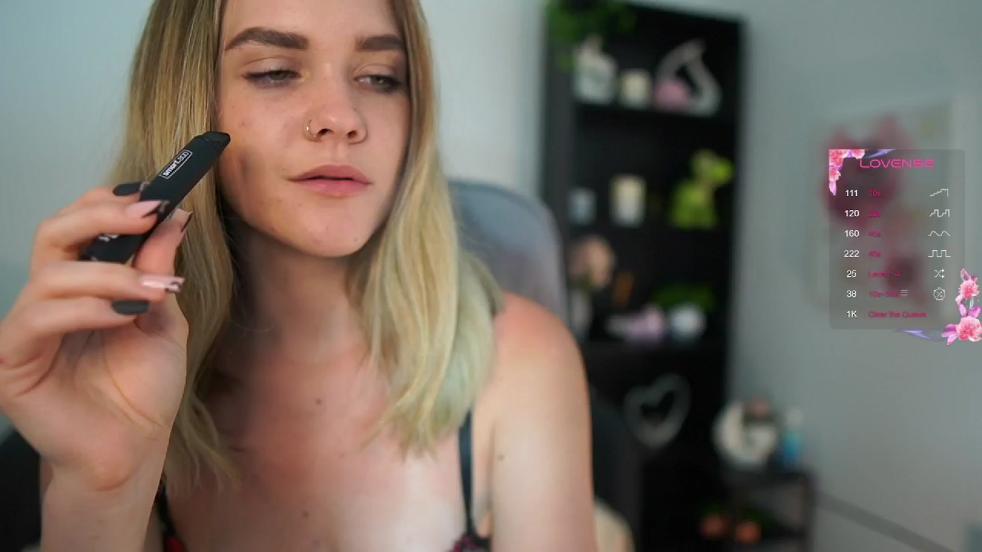 Gallery image thumbnail from Skyla_Novea_'s myfreecams stream on, 05/26/2024, 15:20 image 10 of 20