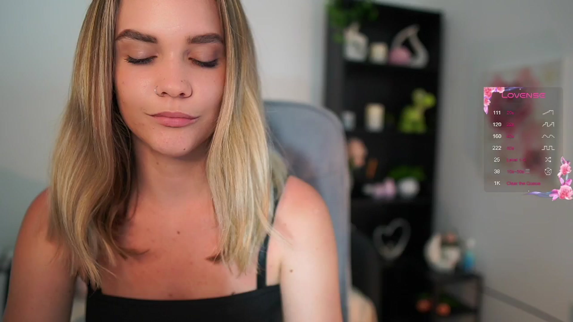 Gallery image thumbnail from Skyla_Novea_'s myfreecams stream on, 05/26/2024, 16:48 image 2 of 20