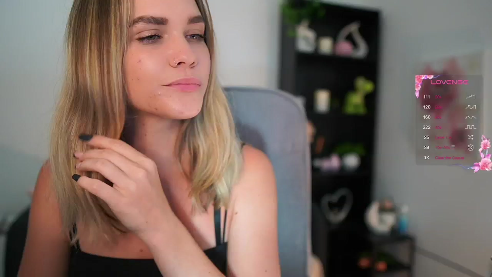 Gallery image thumbnail from Skyla_Novea_'s myfreecams stream on, 05/26/2024, 16:48 image 9 of 20