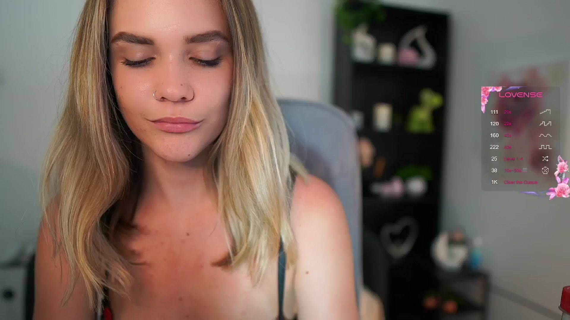 Gallery image thumbnail from Skyla_Novea_'s myfreecams stream on, 05/26/2024, 17:51 image 3 of 20
