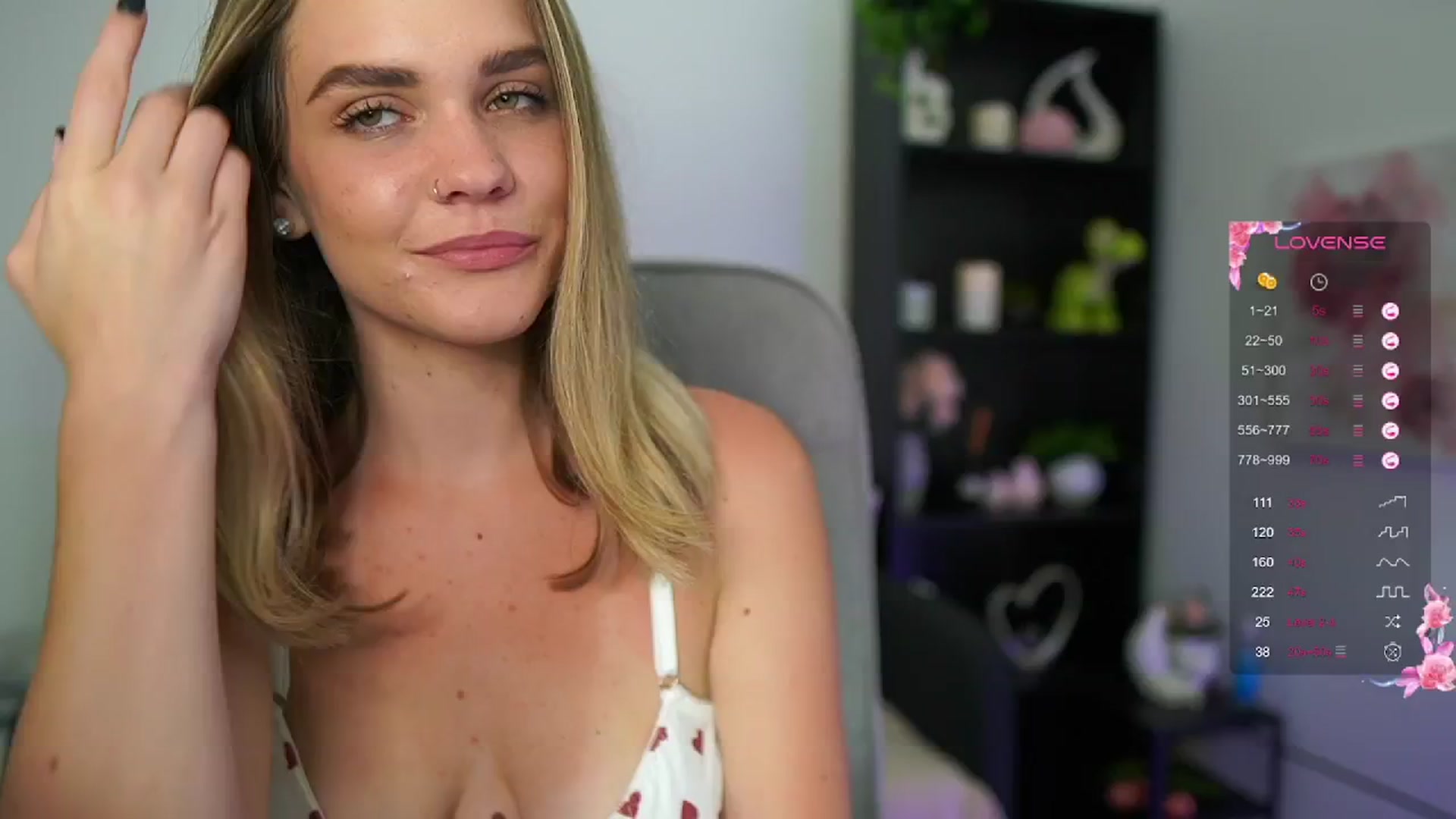 Gallery image thumbnail from Skyla_Novea_'s myfreecams stream on, 05/27/2024, 16:02 image 3 of 20