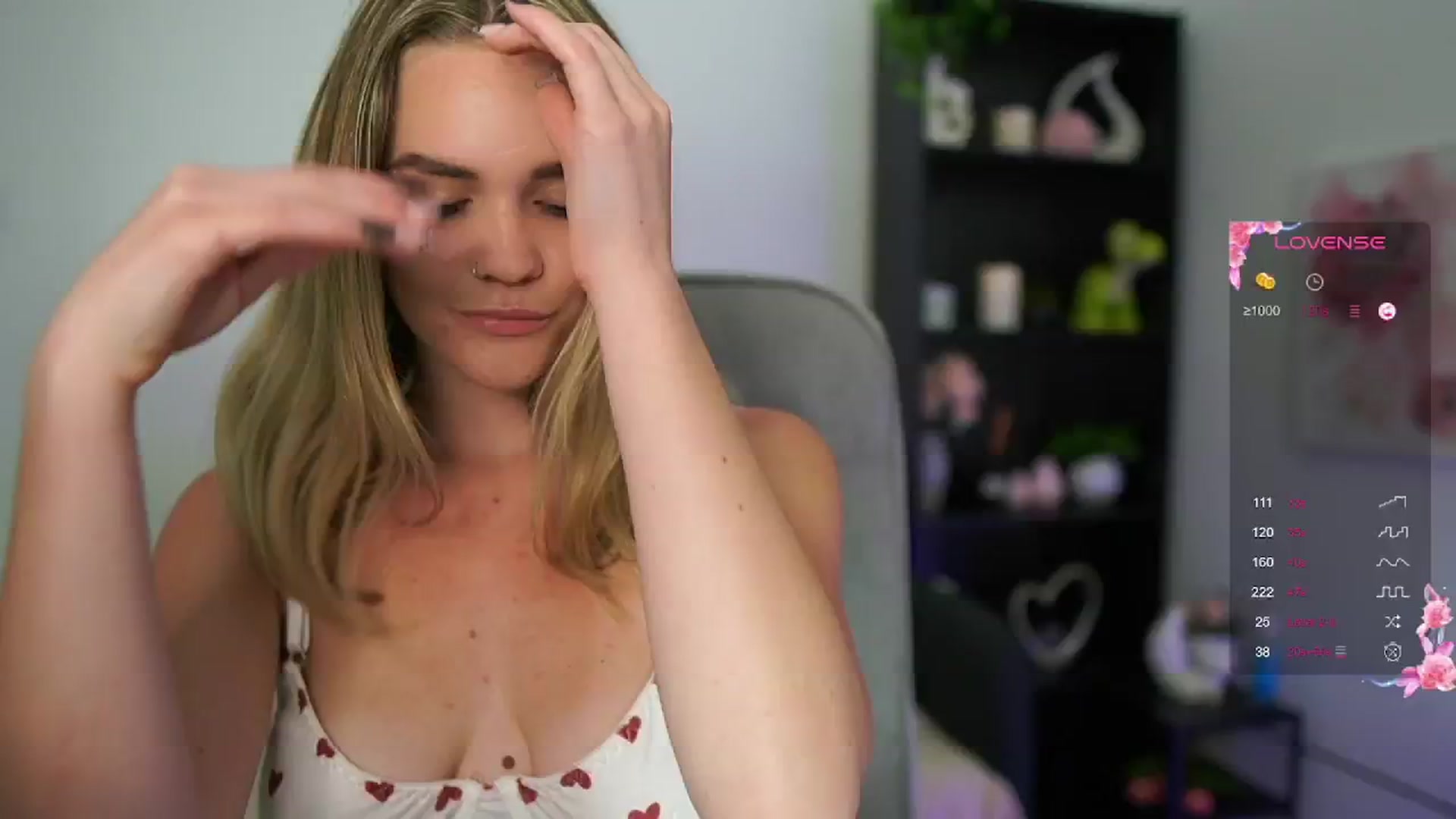 Gallery image thumbnail from Skyla_Novea_'s myfreecams stream on, 05/27/2024, 17:37 image 19 of 20