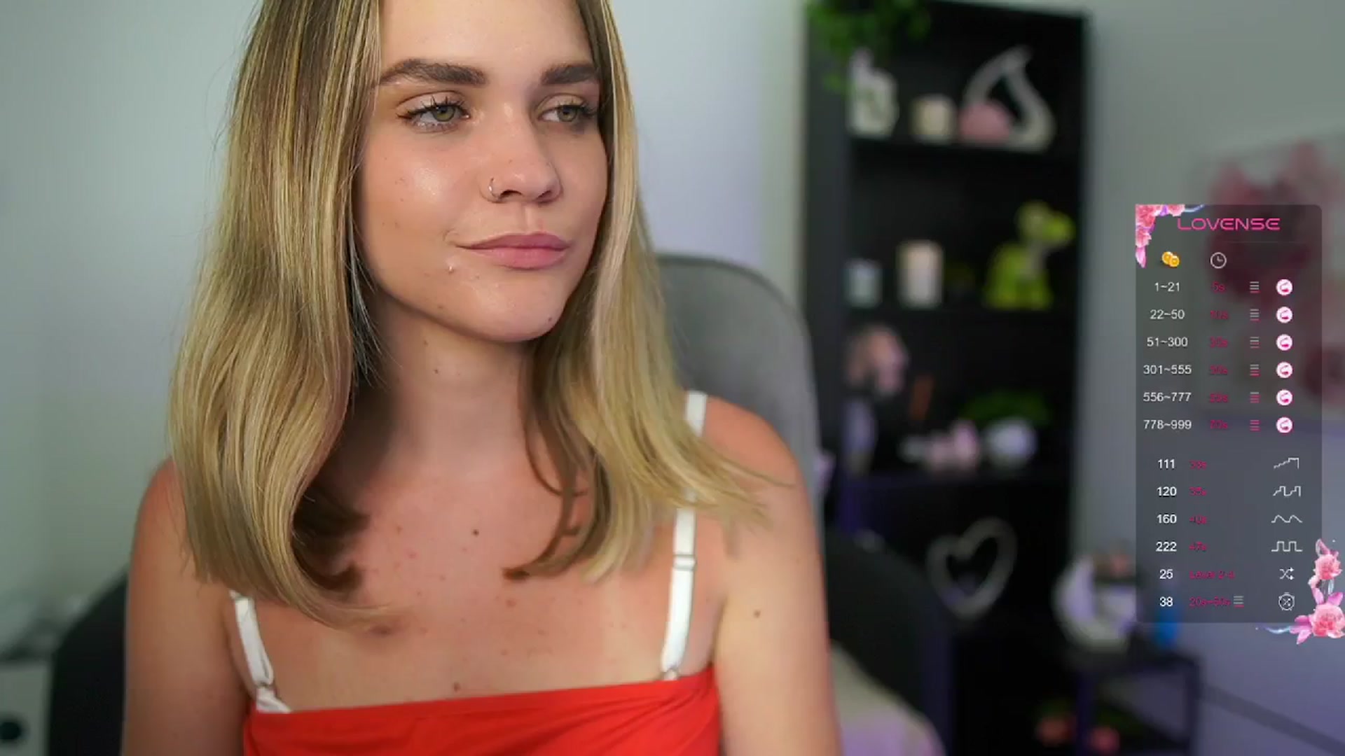 Gallery image thumbnail from Skyla_Novea_'s myfreecams stream on, 05/27/2024, 17:37 image 4 of 20