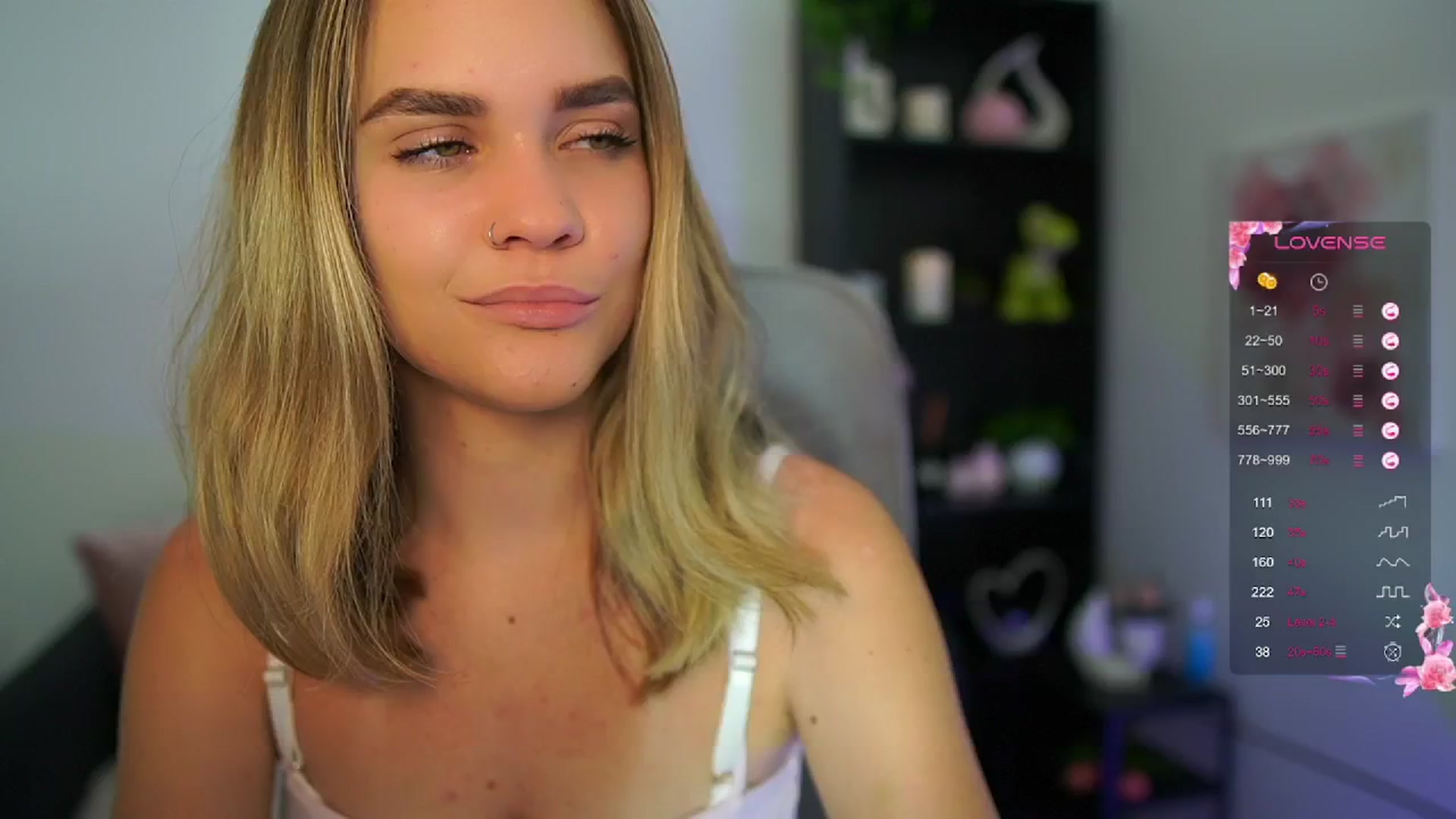 Gallery image thumbnail from Skyla_Novea_'s myfreecams stream on, 06/02/2024, 09:31 image 7 of 20