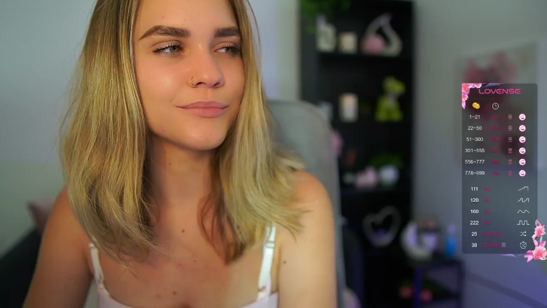 Gallery image thumbnail from Skyla_Novea_'s myfreecams stream on, 06/02/2024, 09:31 image 6 of 20