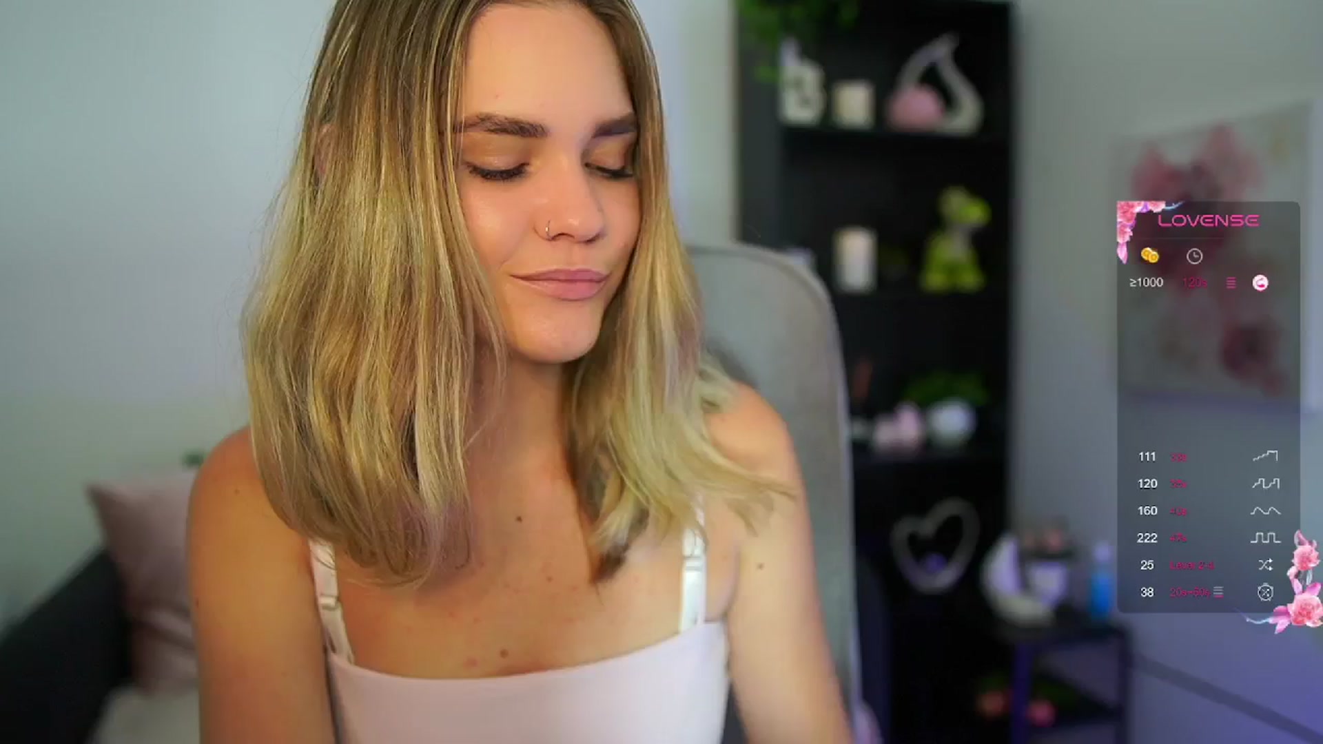 Gallery image thumbnail from Skyla_Novea_'s myfreecams stream on, 06/02/2024, 10:38 image 4 of 20