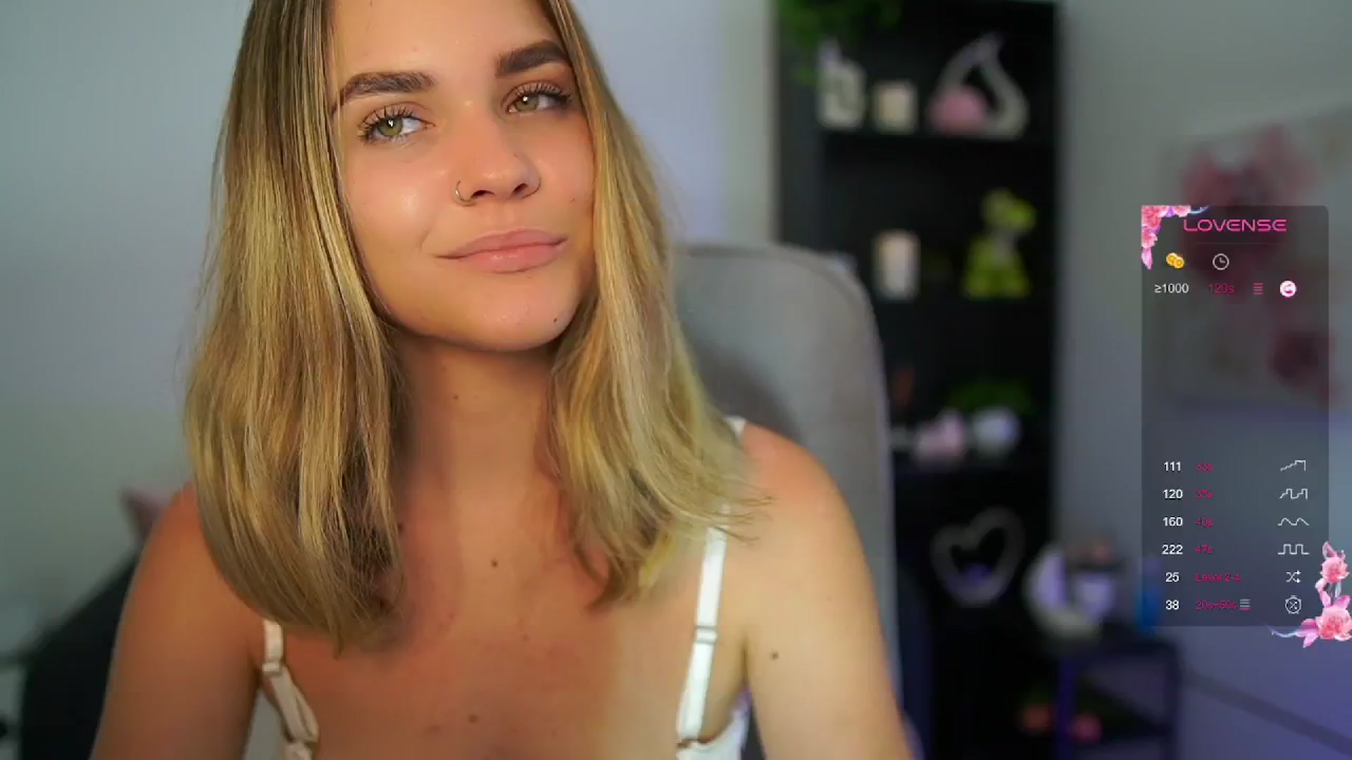 Gallery image thumbnail from Skyla_Novea_'s myfreecams stream on, 06/02/2024, 10:38 image 12 of 20