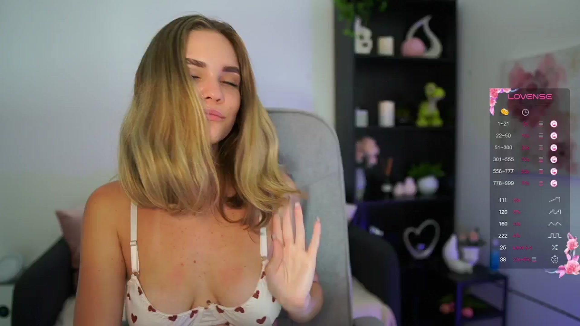 Gallery image thumbnail from Skyla_Novea_'s myfreecams stream on, 06/02/2024, 10:38 image 20 of 20