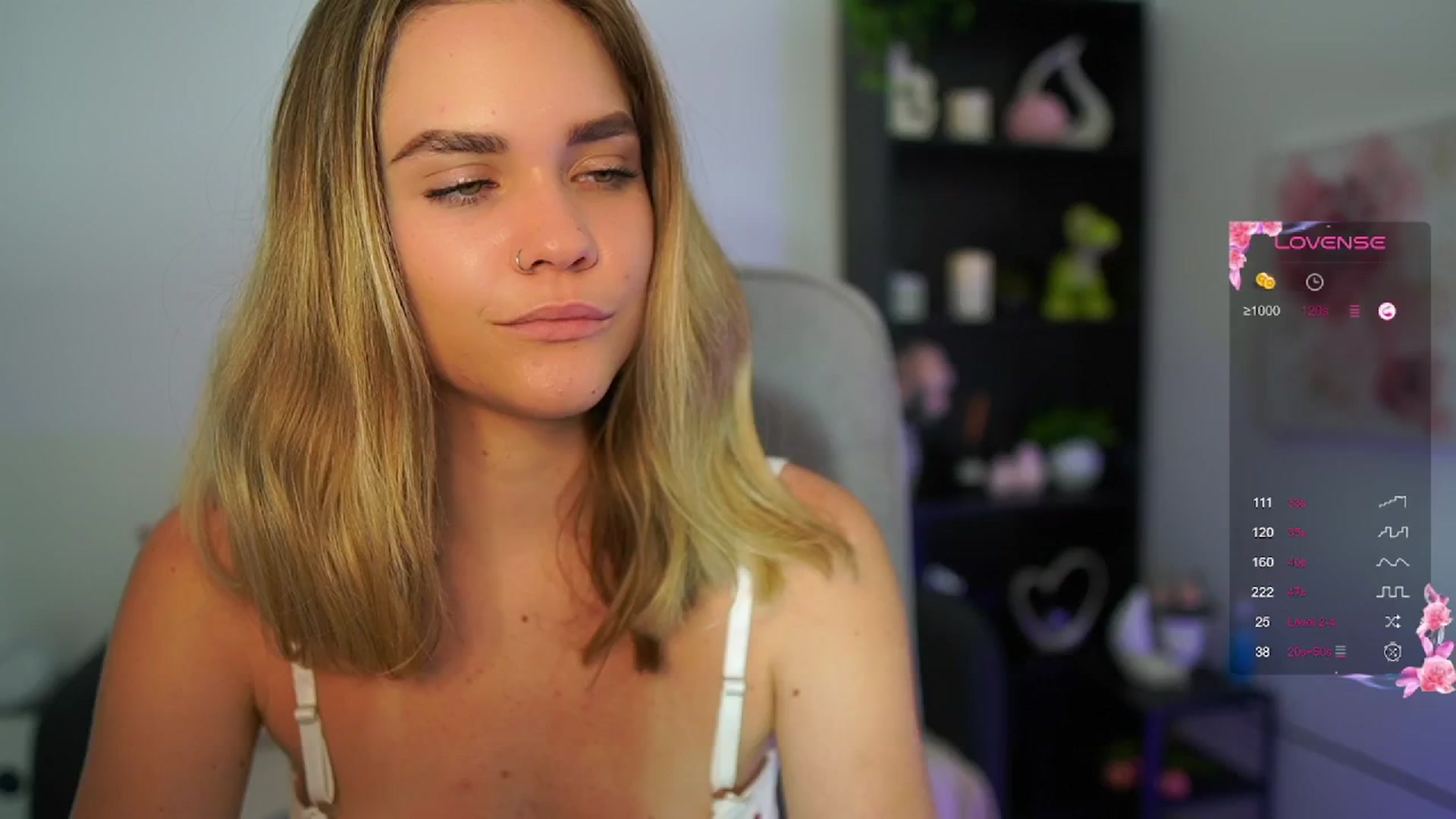 Gallery image thumbnail from Skyla_Novea_'s myfreecams stream on, 06/02/2024, 10:38 image 19 of 20