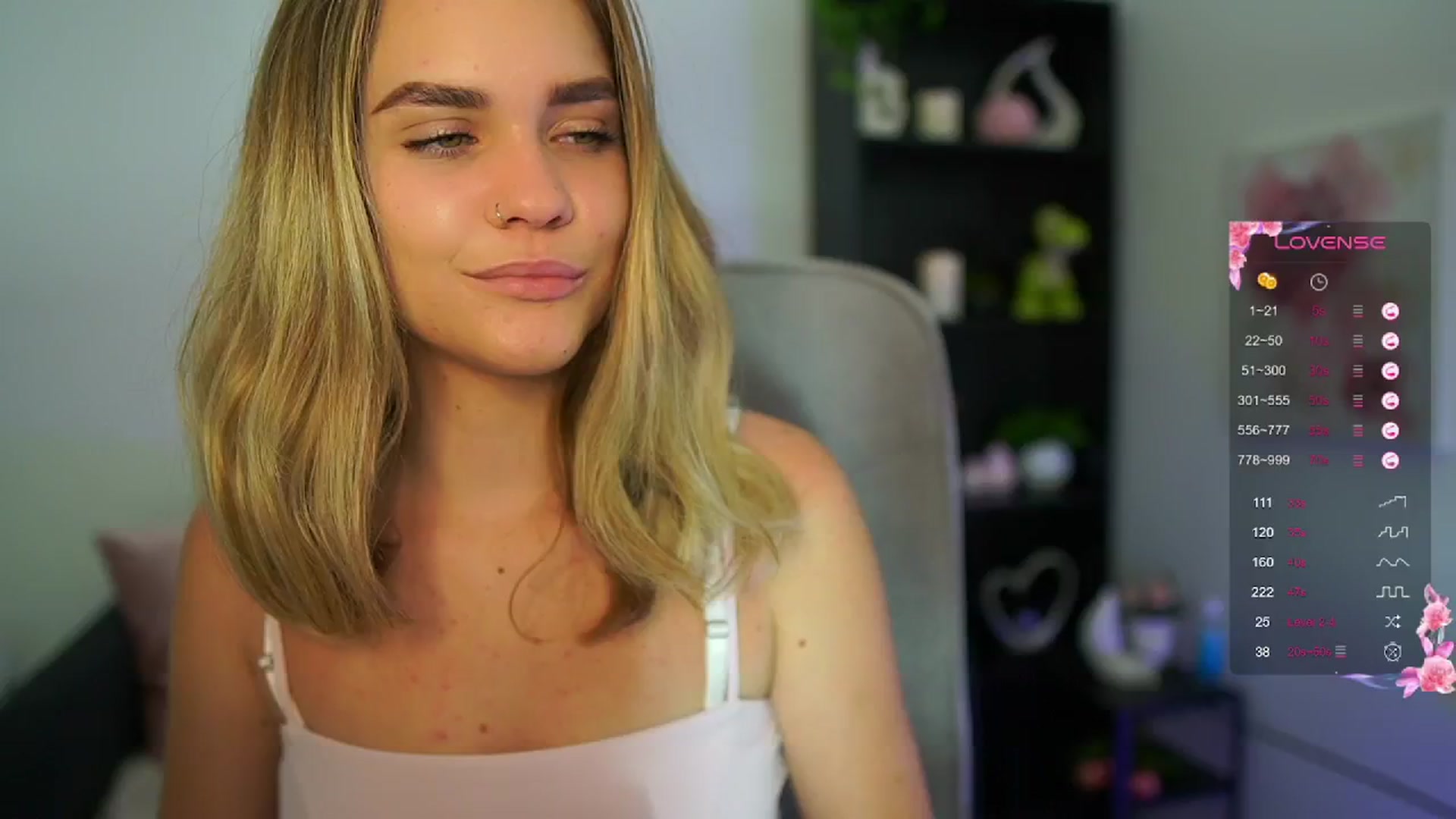 Gallery image thumbnail from Skyla_Novea_'s myfreecams stream on, 06/02/2024, 10:38 image 1 of 20